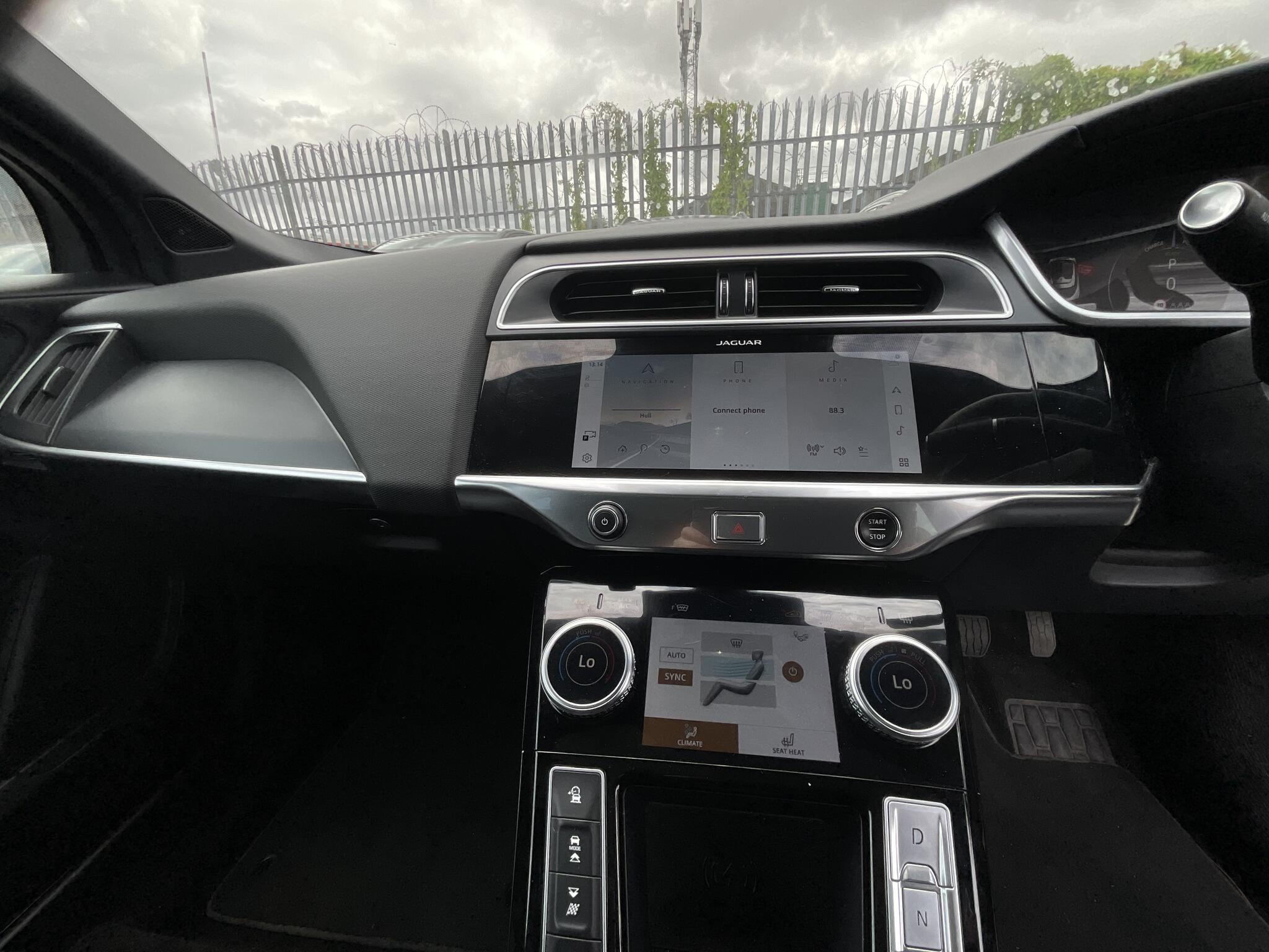 Jaguar I-Pace view 18