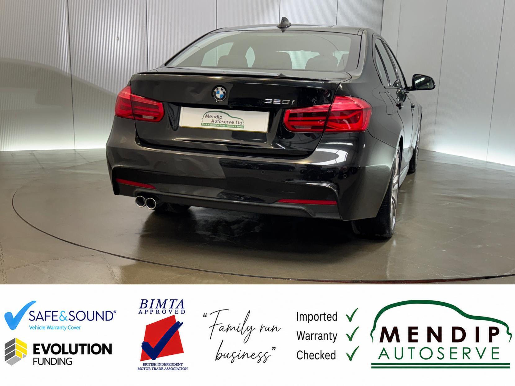 BMW 3 Series view 22