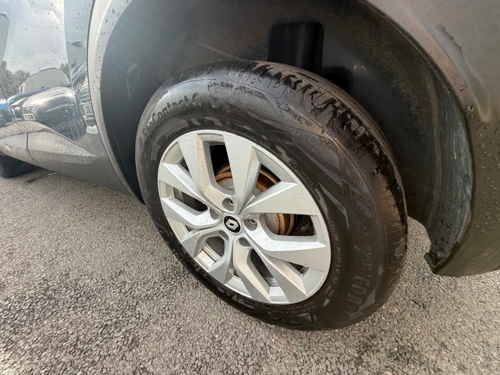 Renault Captur view 18