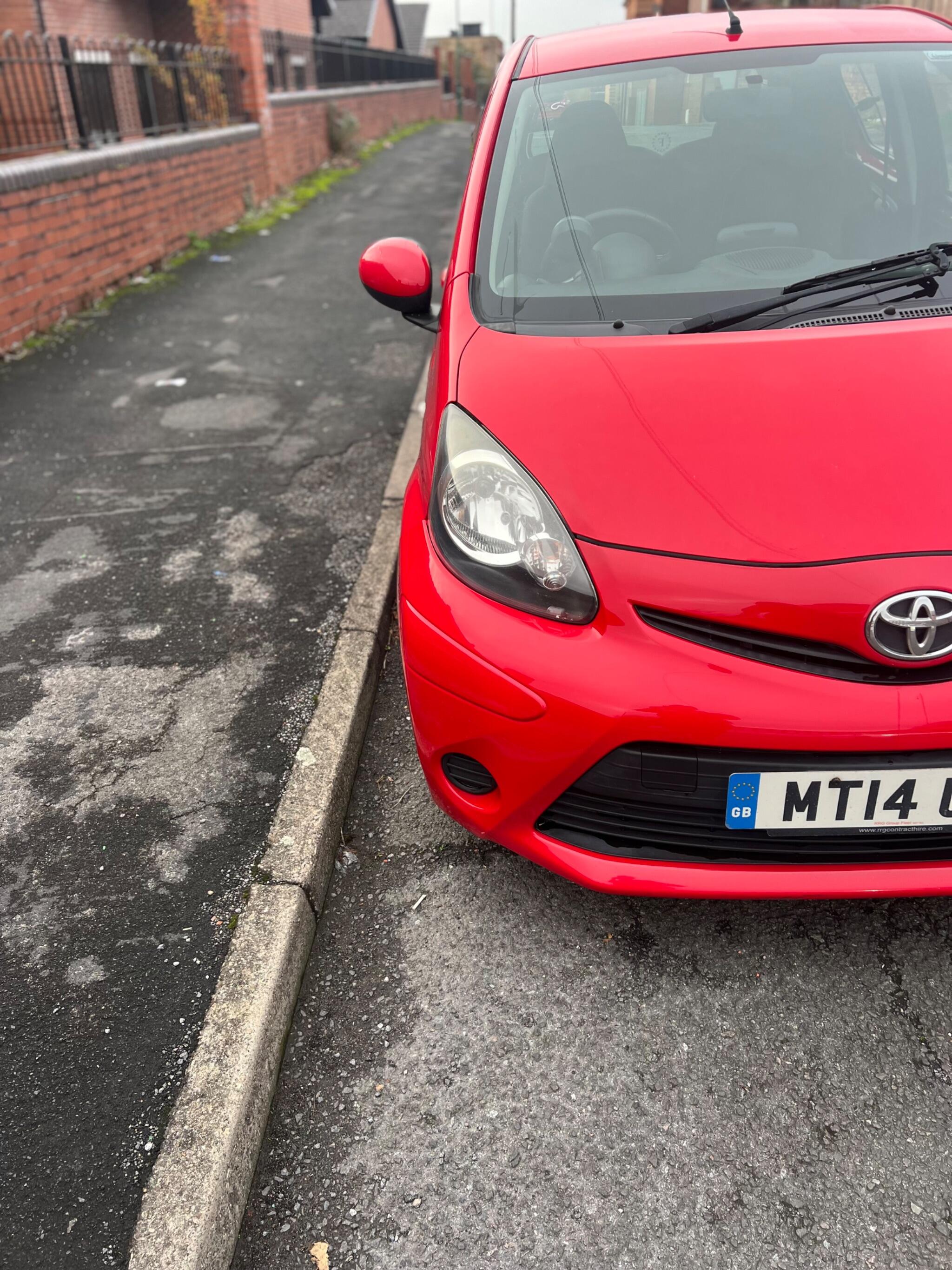2014 Toyota AYGO image 31