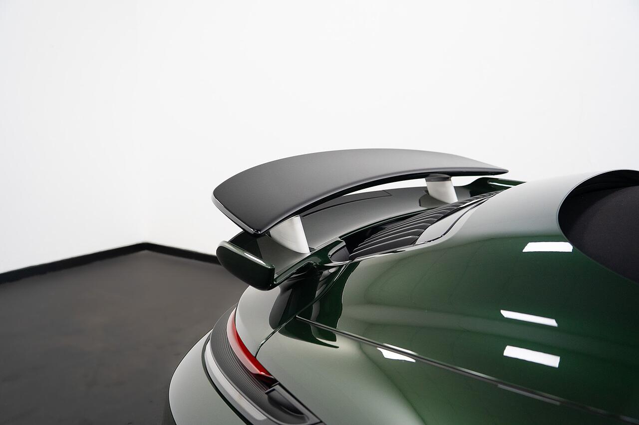 Porsche 911 view 52
