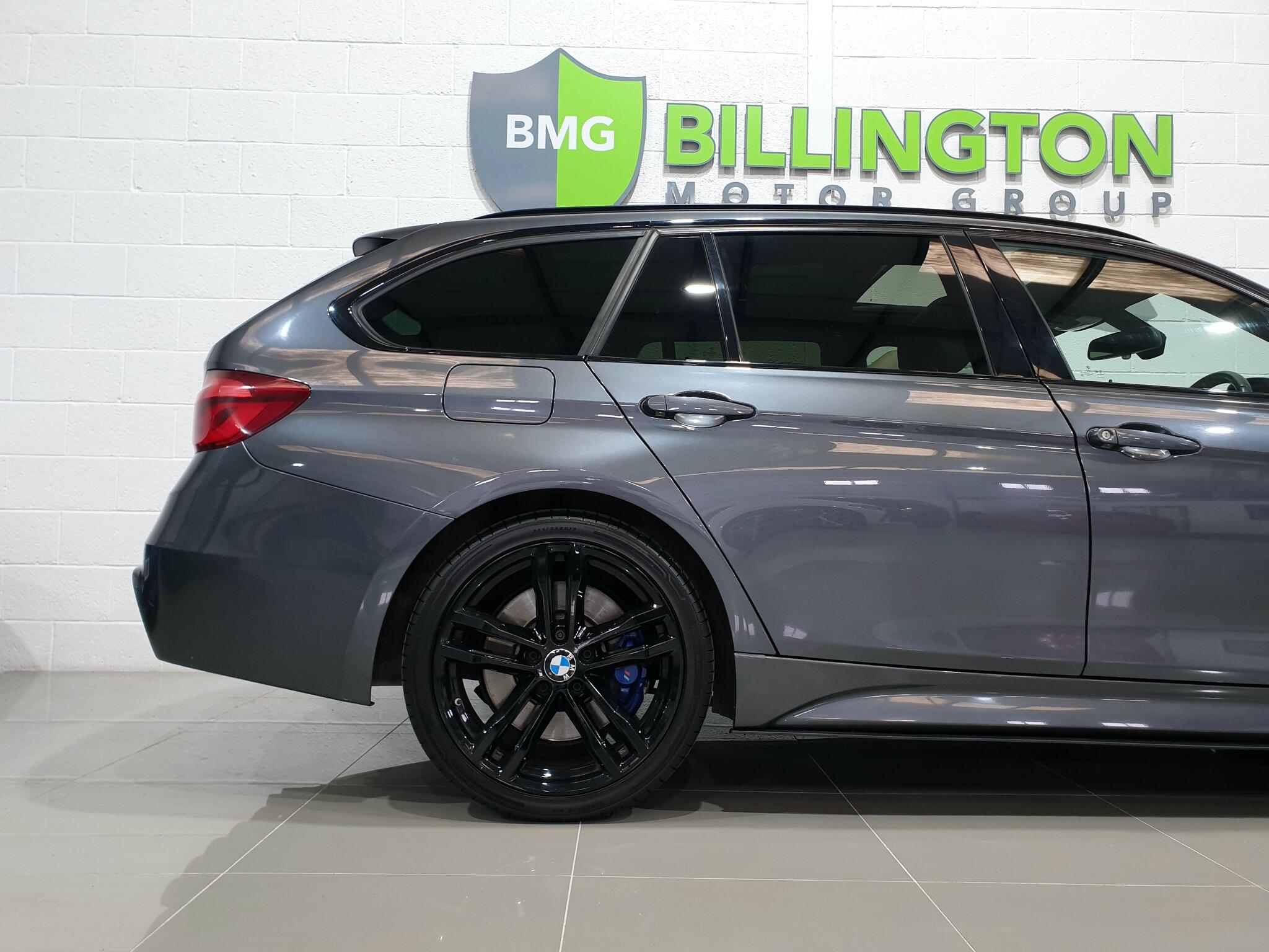 BMW 3 Series view 16