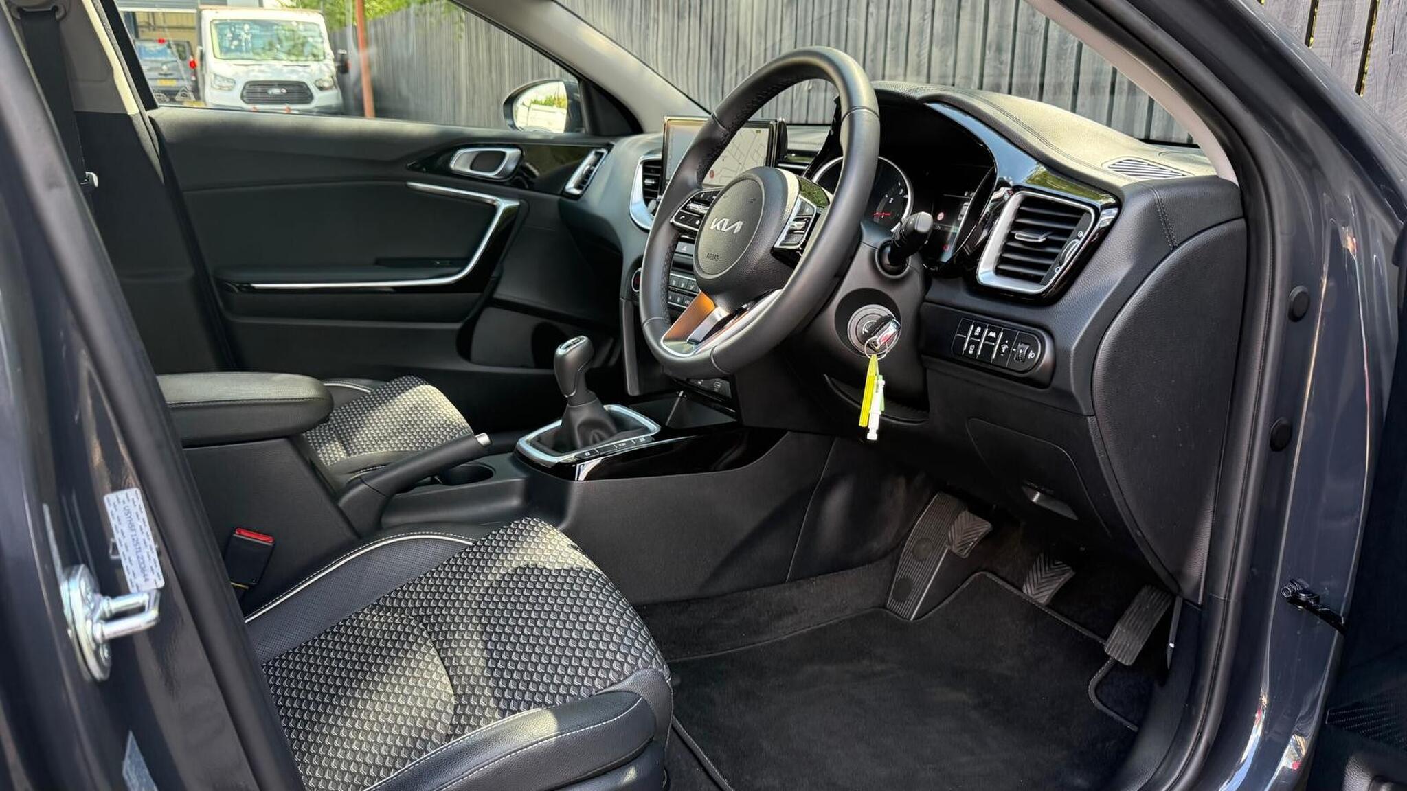 Kia XCeed view 22