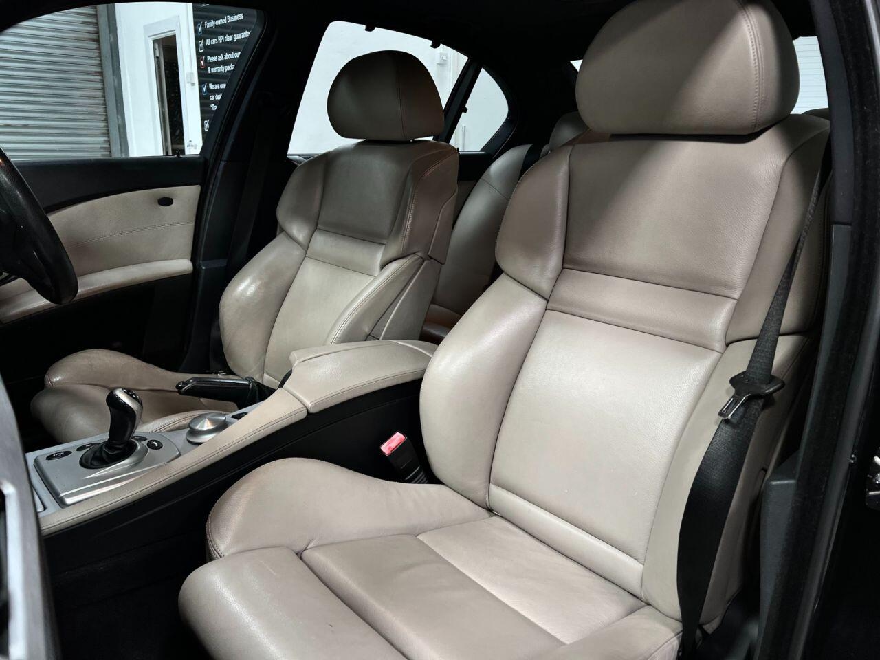 BMW M5 view 32