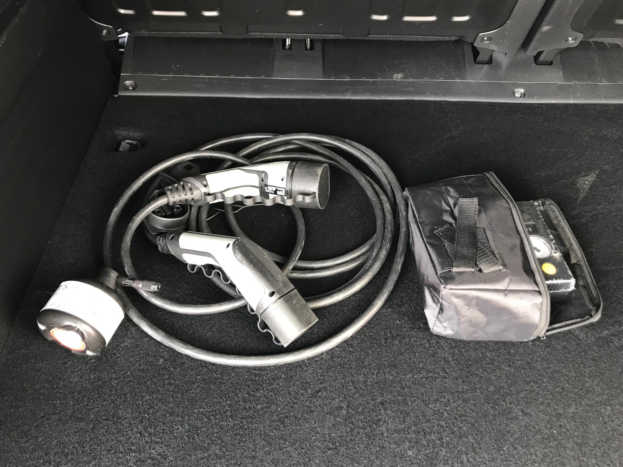 Vauxhall Combo Life Electric view 10