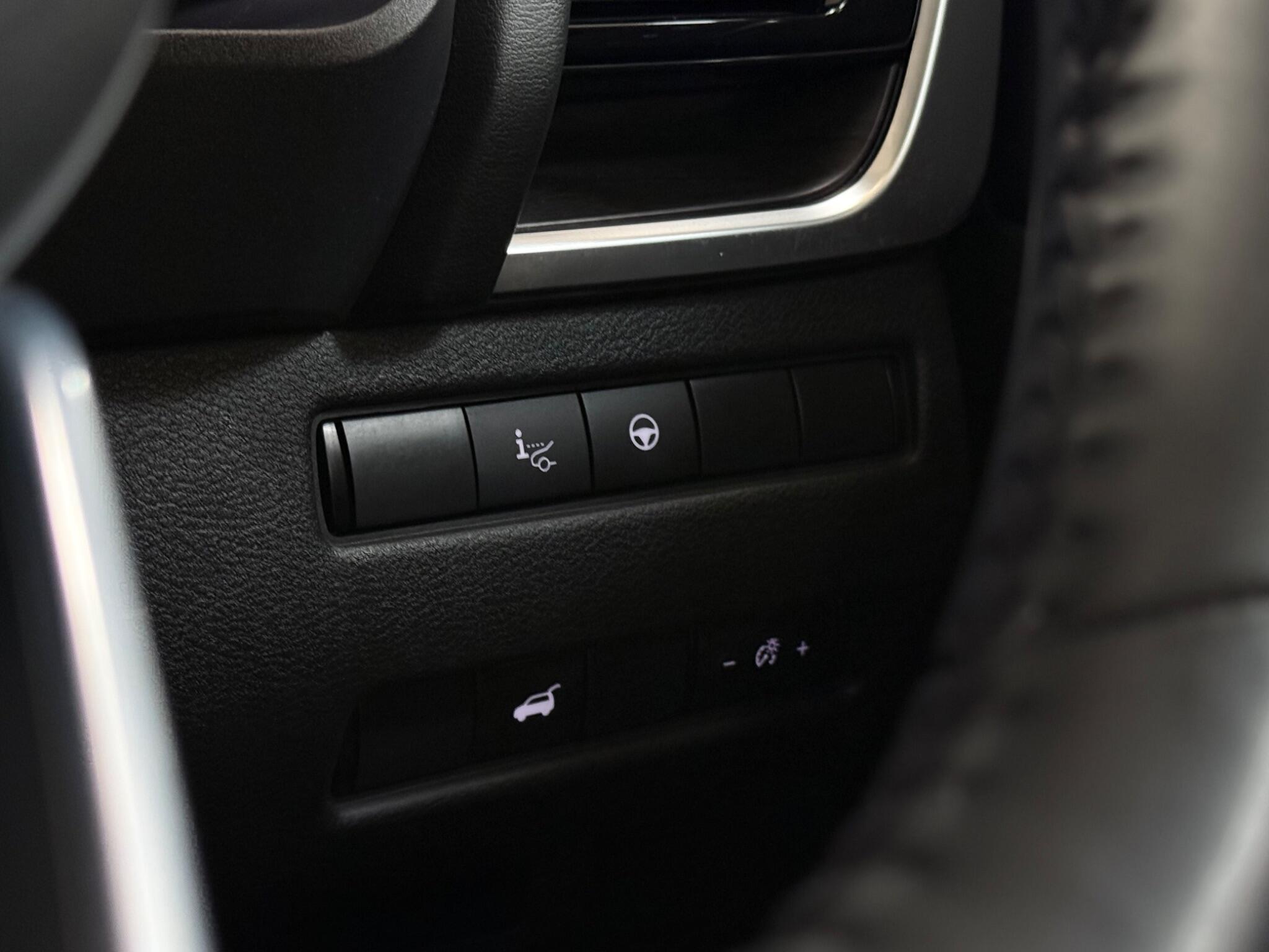 Nissan X-Trail view 18