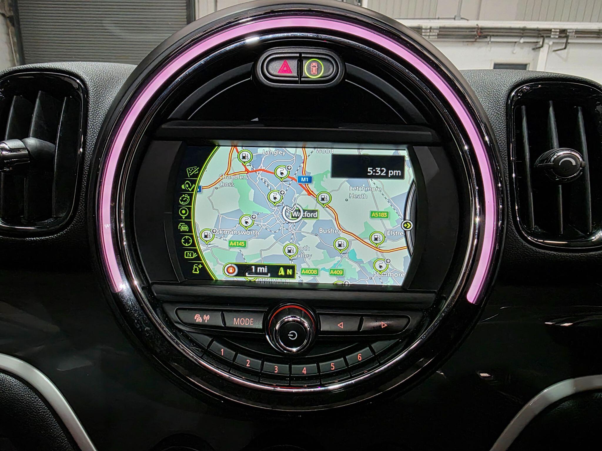 Mini Countryman view 8