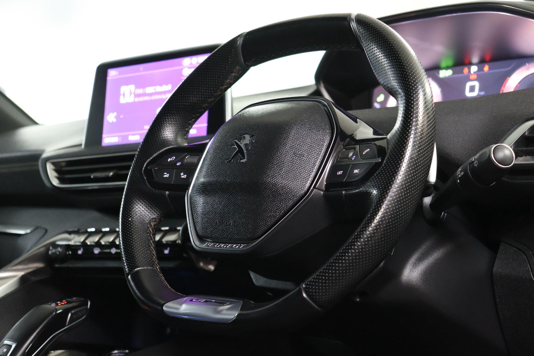 Peugeot 3008 view 12