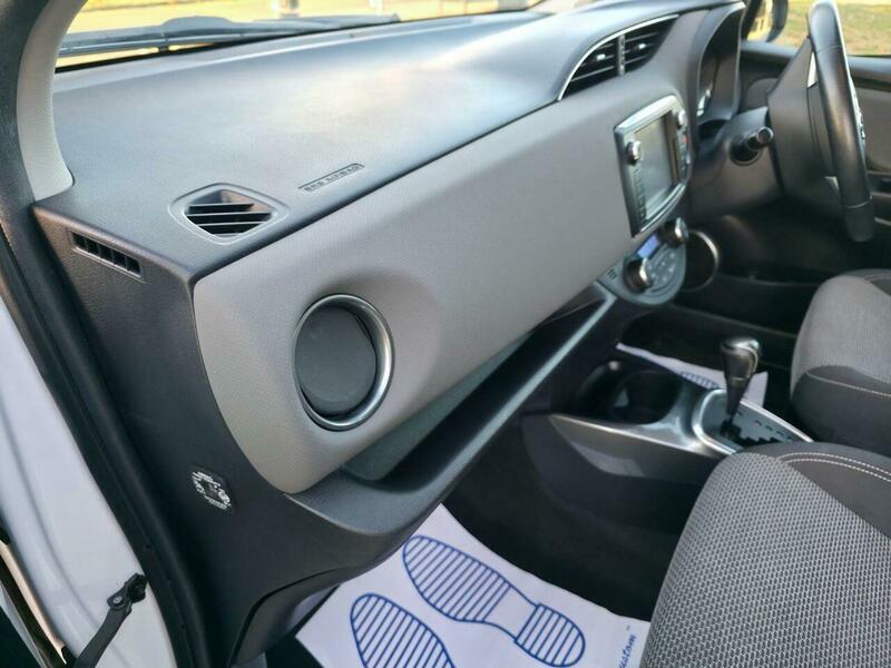 Toyota Yaris view 53