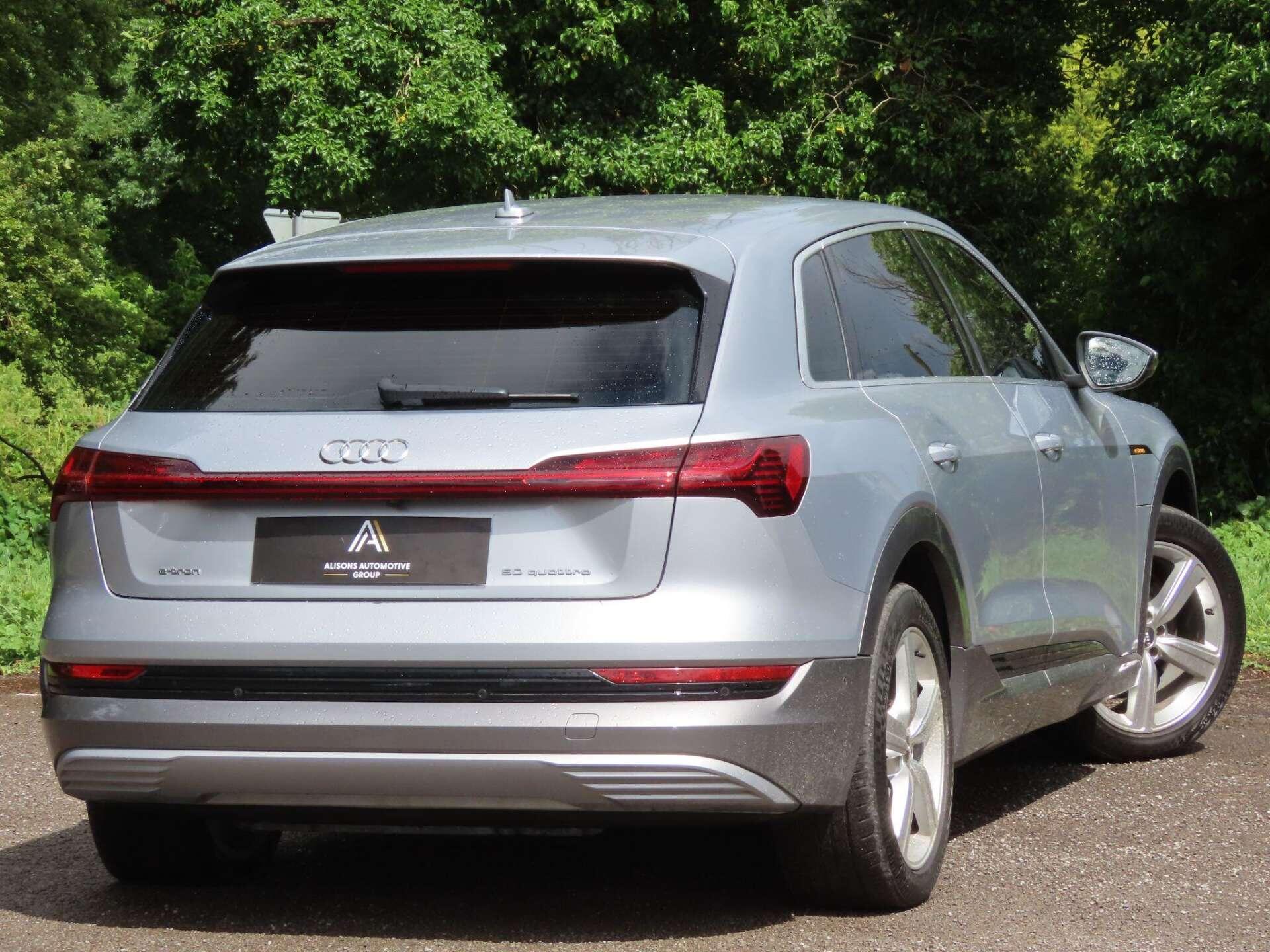 Audi E-Tron view 4