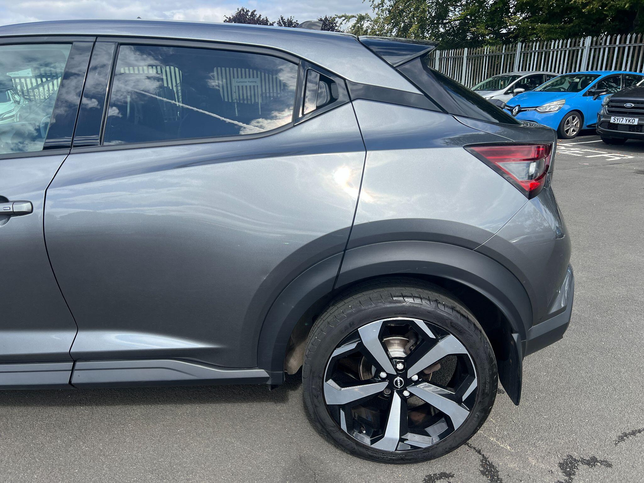 Nissan Juke view 30