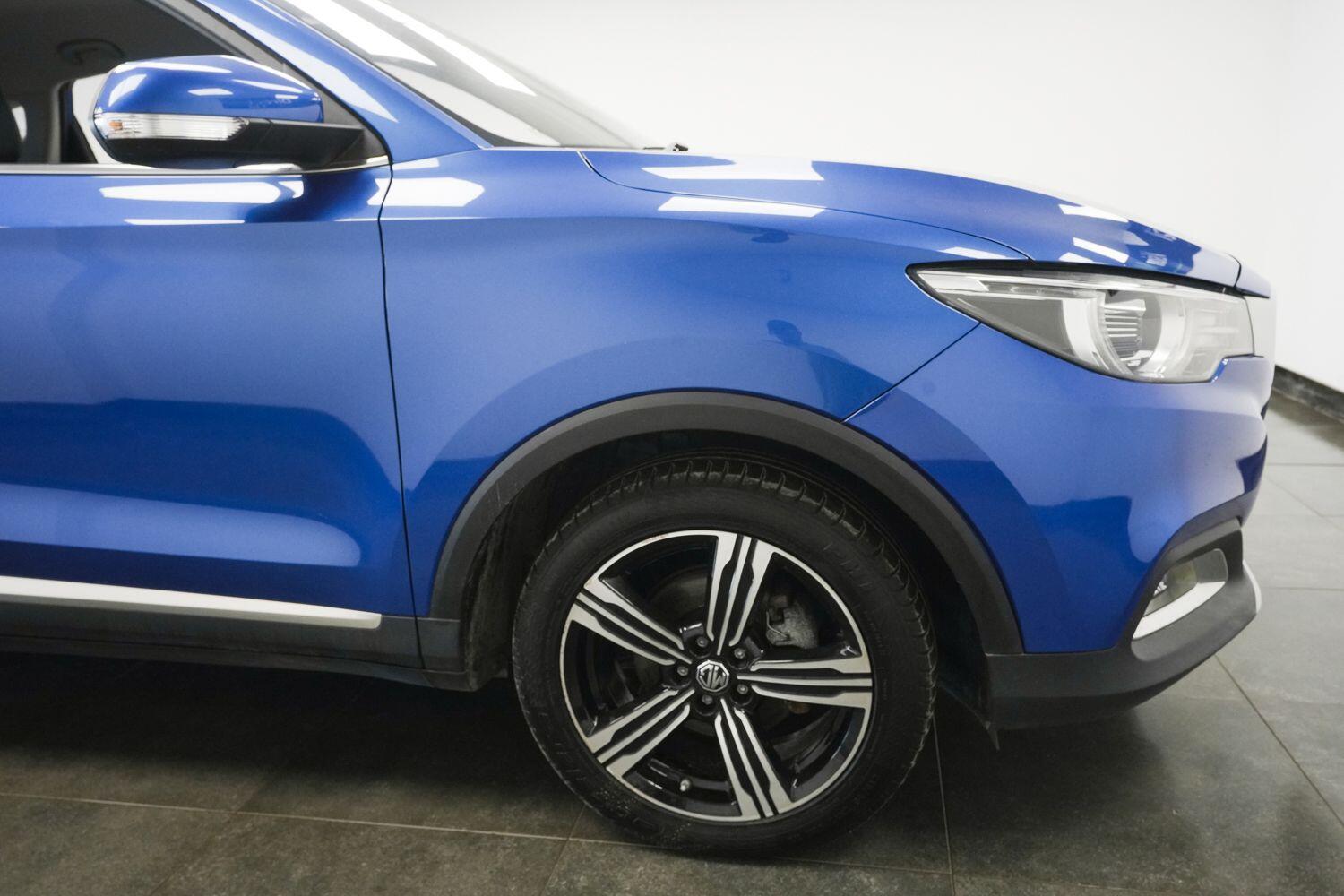 MG ZS view 4