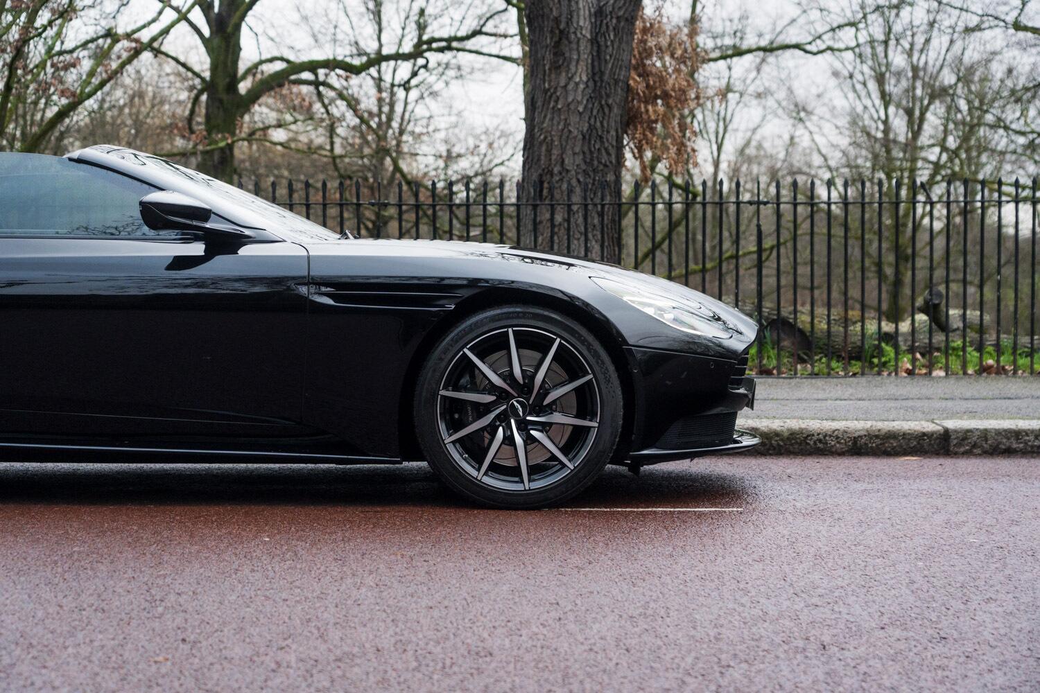 Aston Martin DB11 view 6