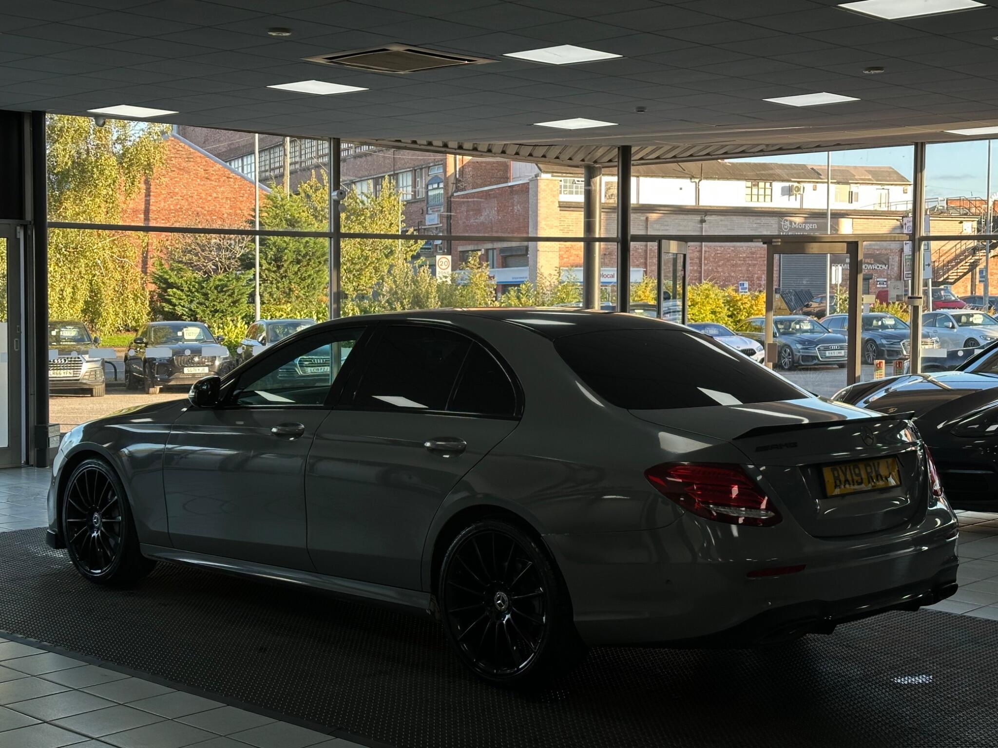 Mercedes-Benz E Class view 10