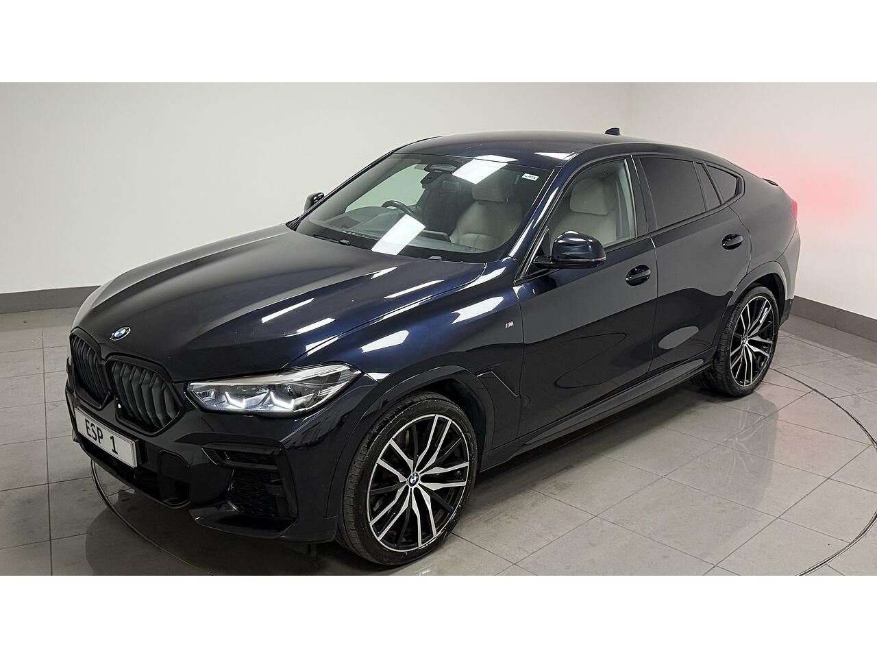 BMW X6 view 14