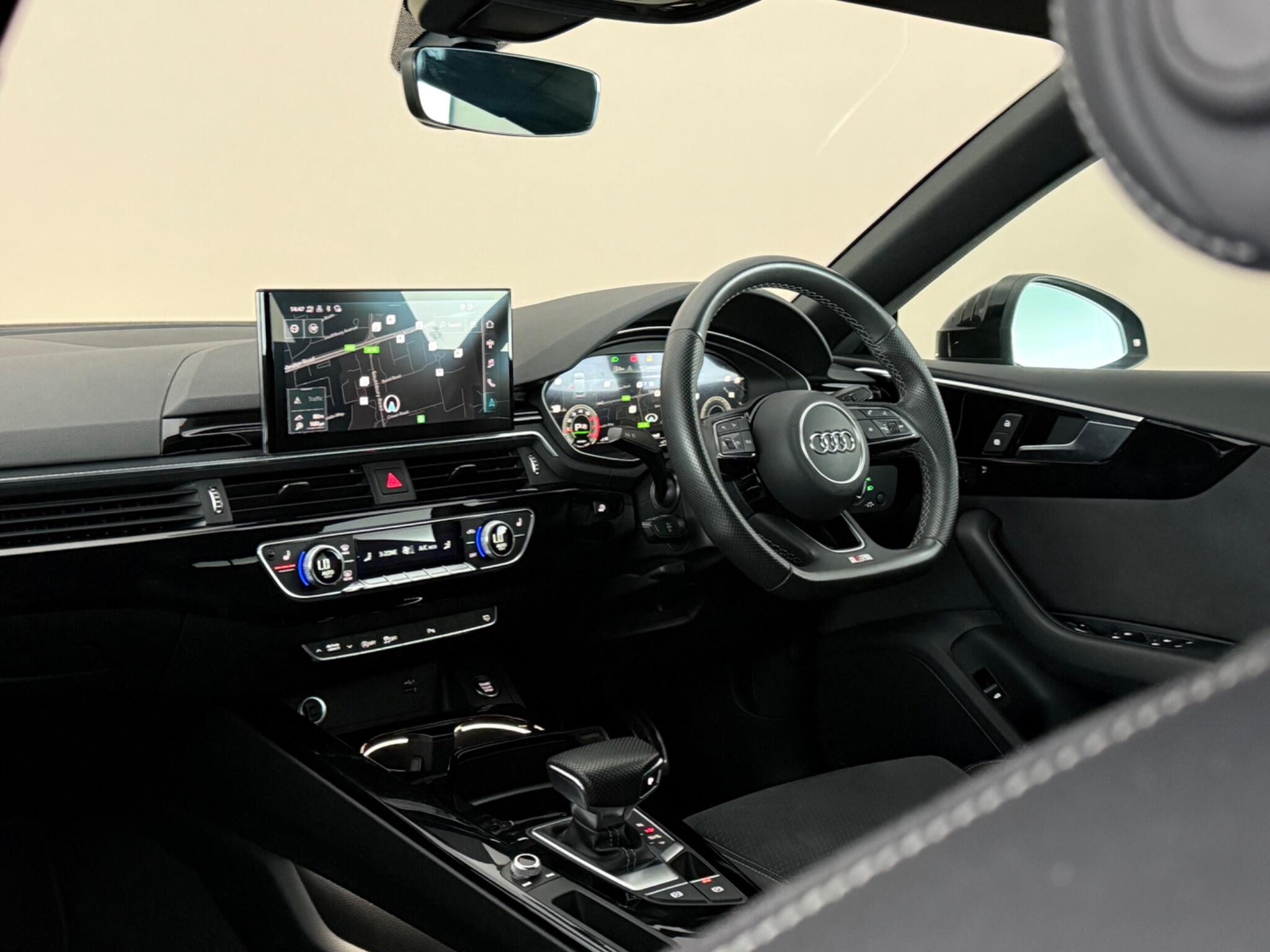 Audi A5 view 4