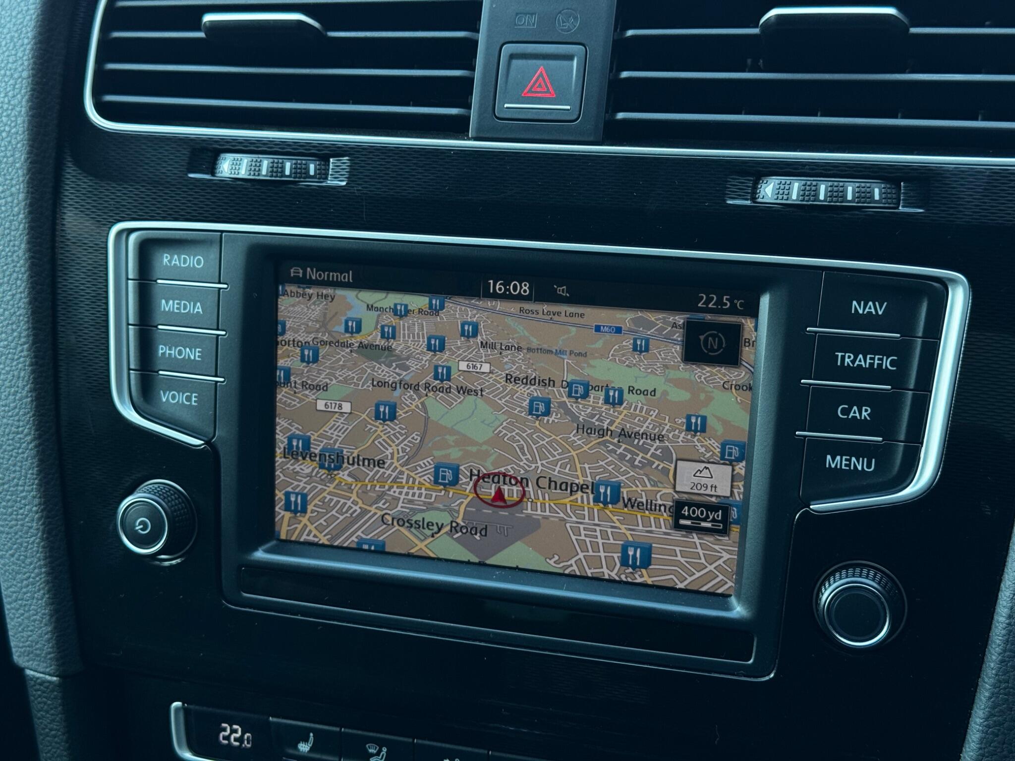 Volkswagen Golf view 34