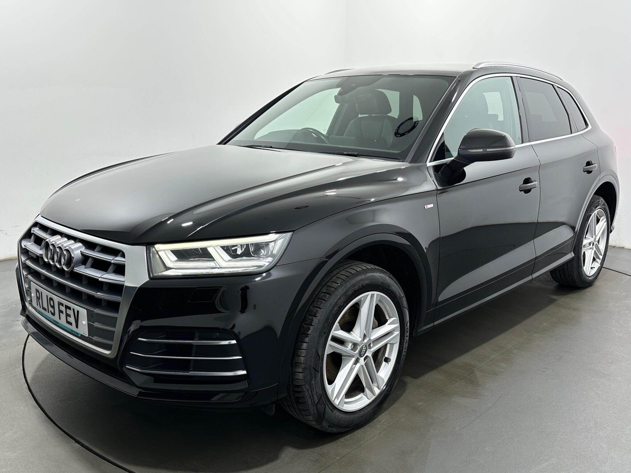 Audi Q5 view 53