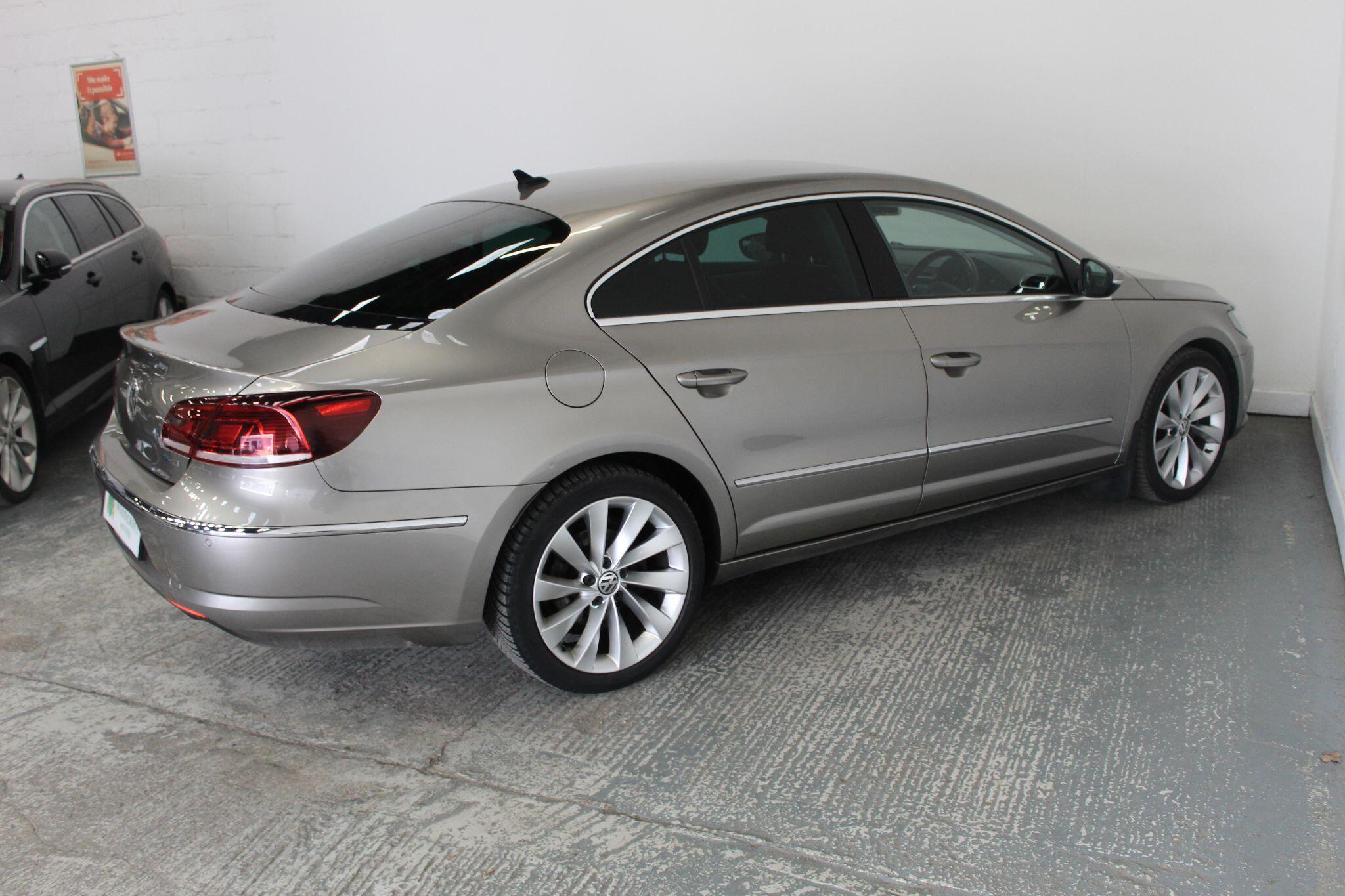 Volkswagen CC view 11