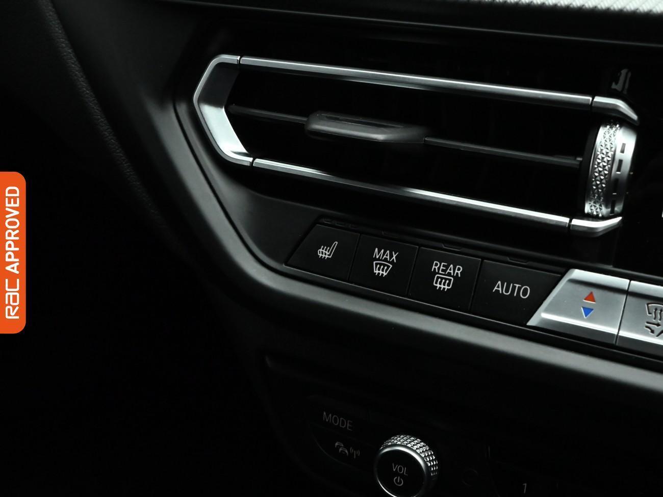 BMW 1 Series view 15