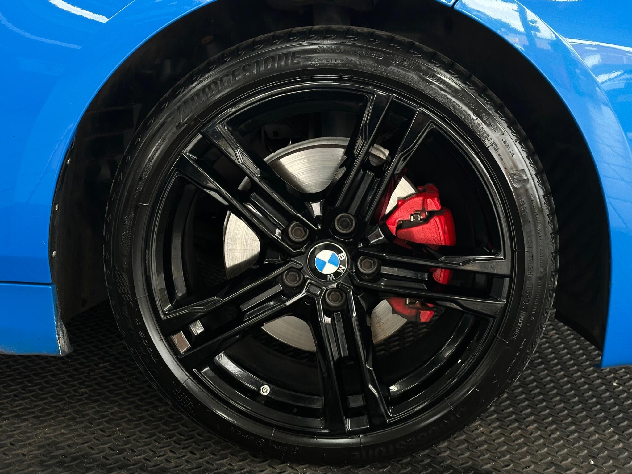 BMW 1 Series view 16