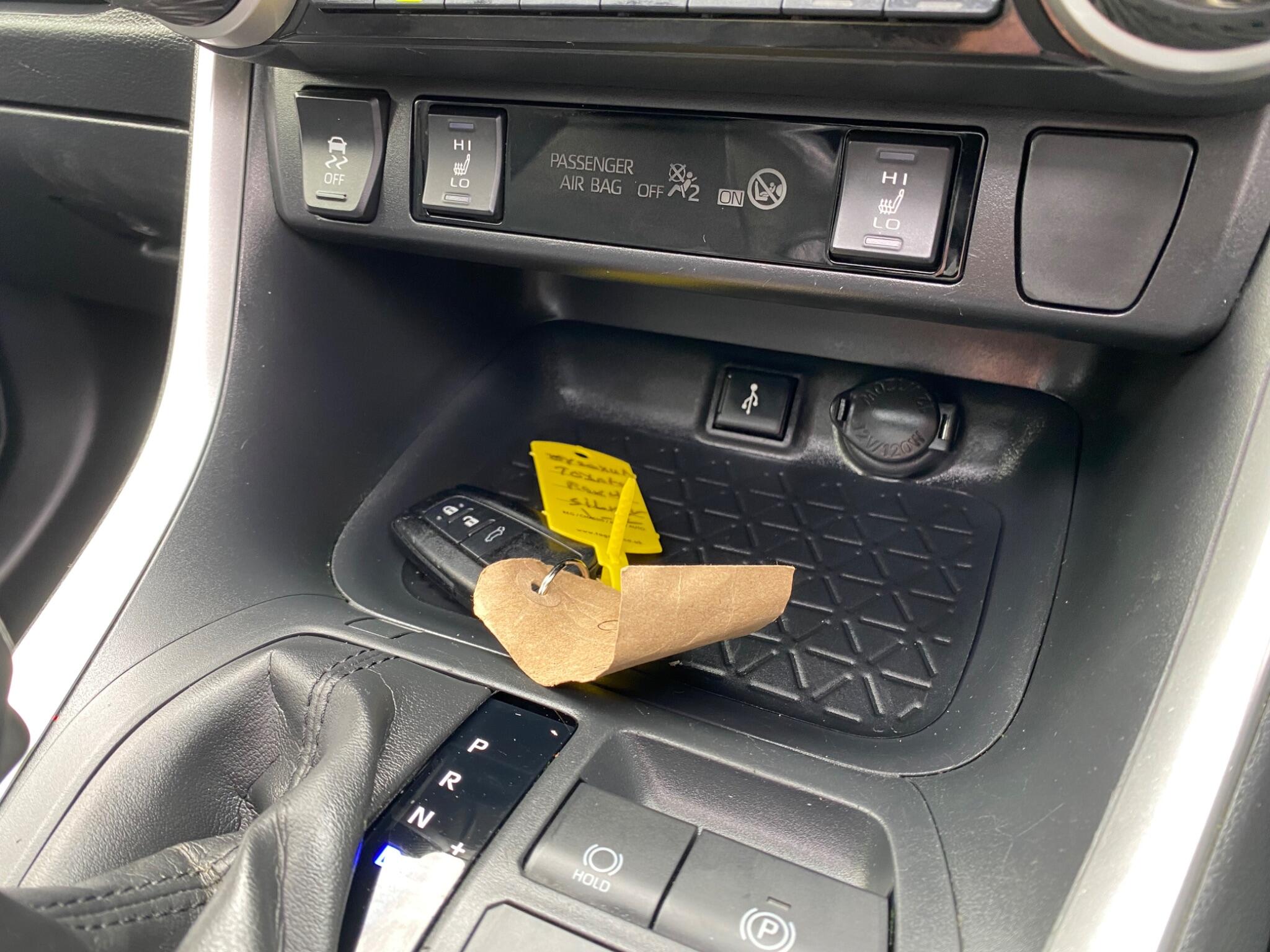 Toyota Rav4 view 29