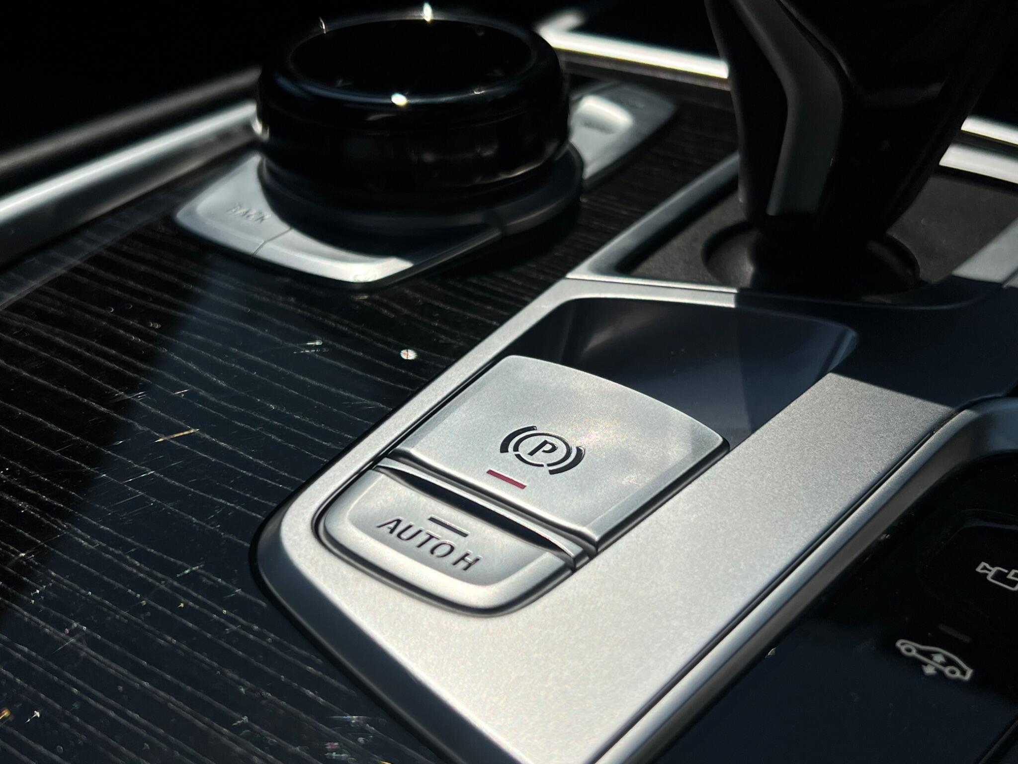 BMW 7 Series view 67