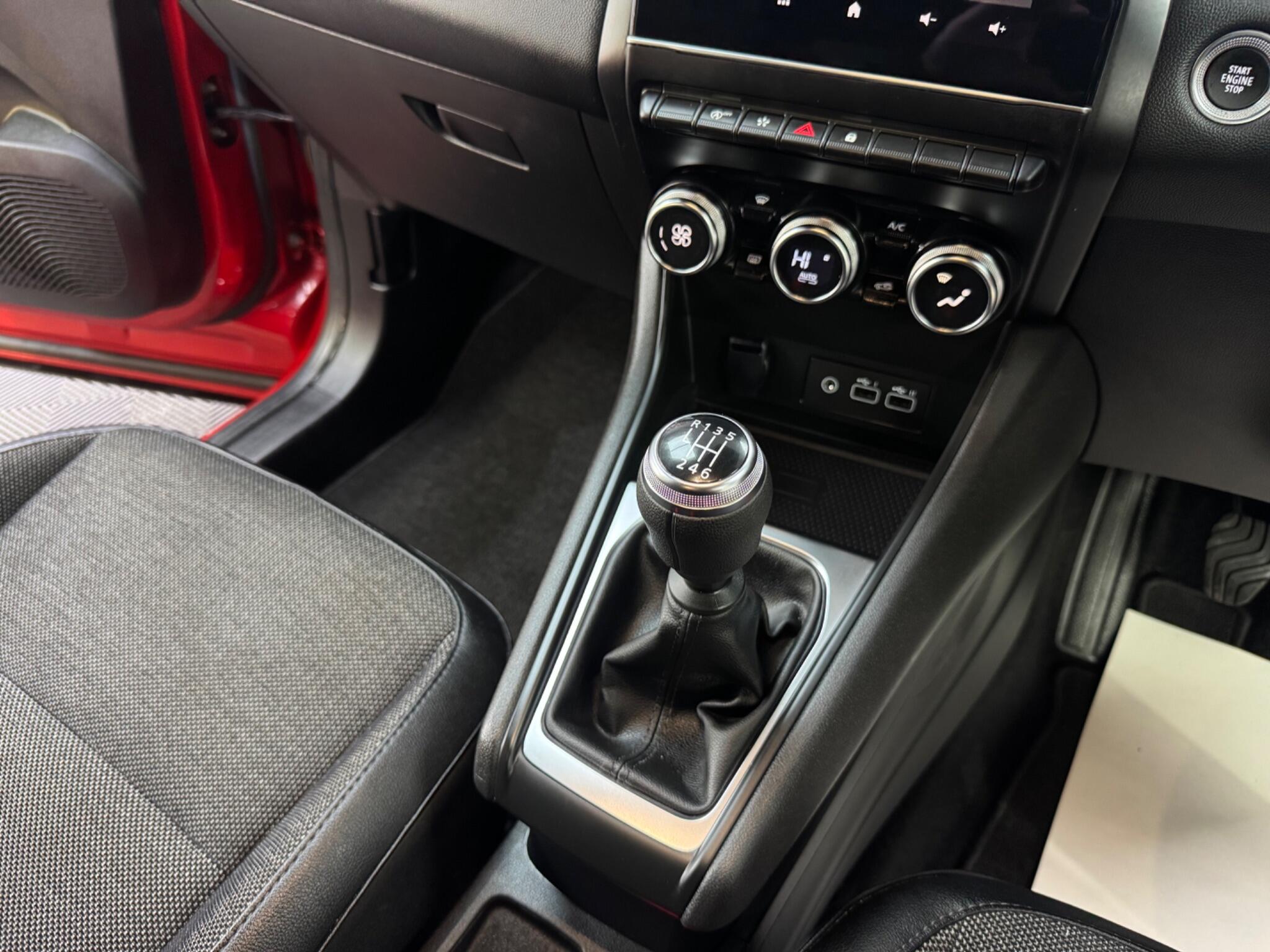Renault Captur view 16