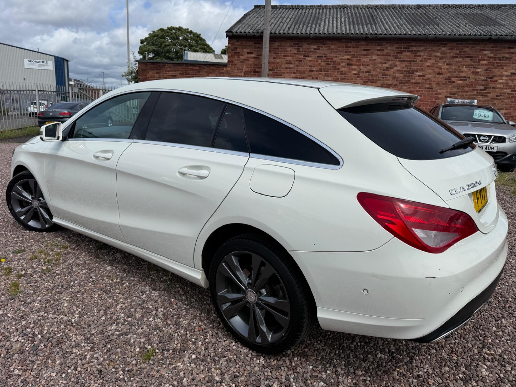 Mercedes-Benz Cla view 15