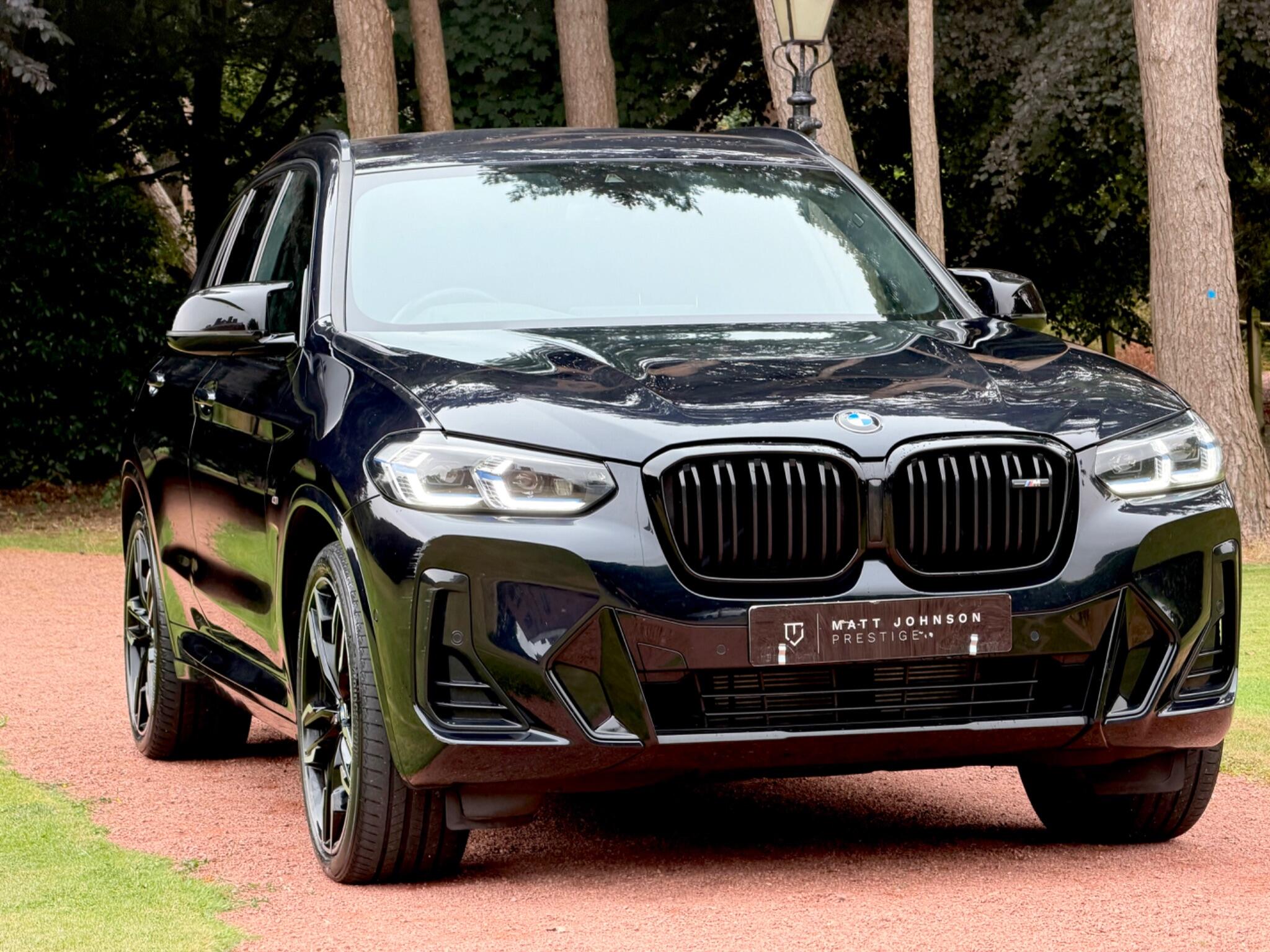 BMW X3 view 5