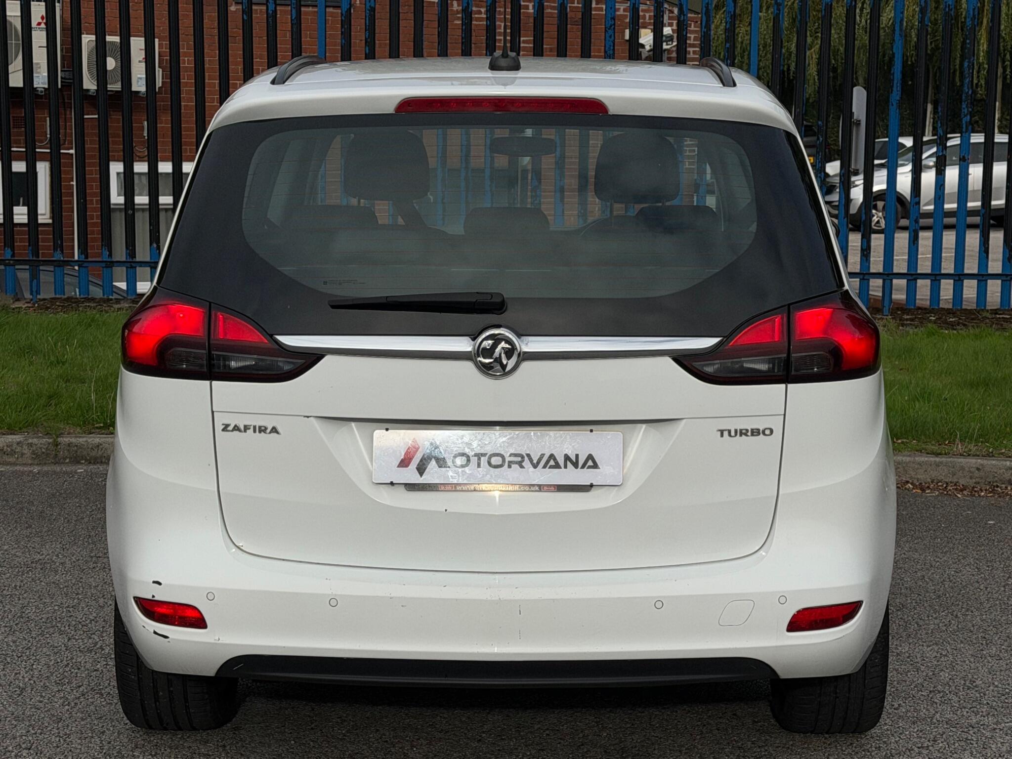 Vauxhall Zafira Tourer view 8