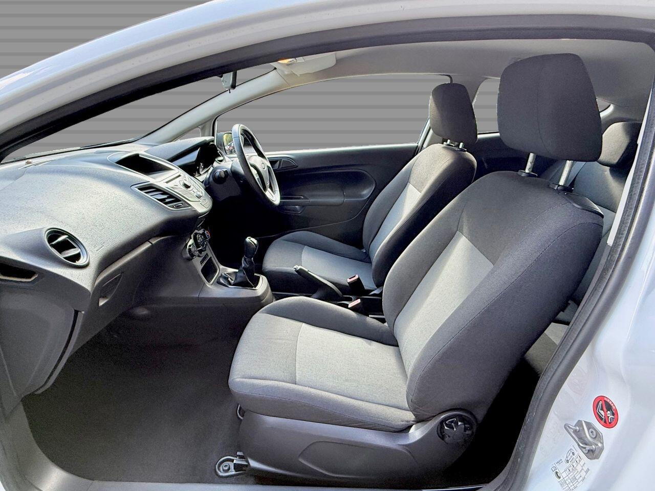 Ford Fiesta view 21