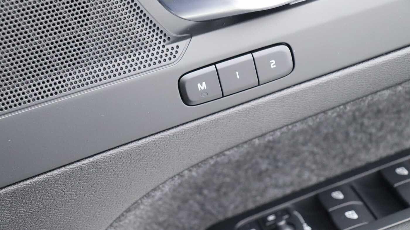 Volvo XC40 view 48