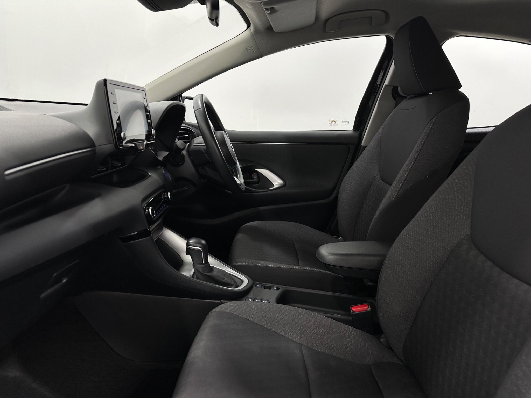 Mazda Mazda2 view 32