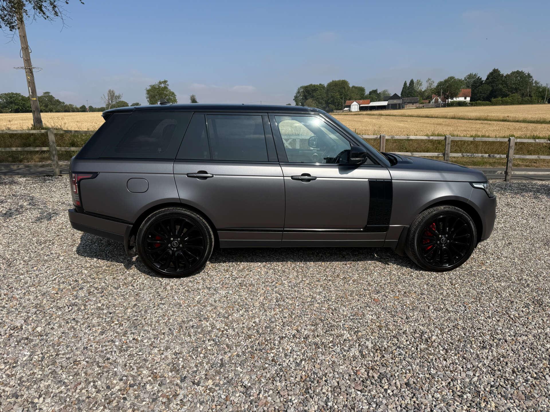 Land Rover Range Rover view 6