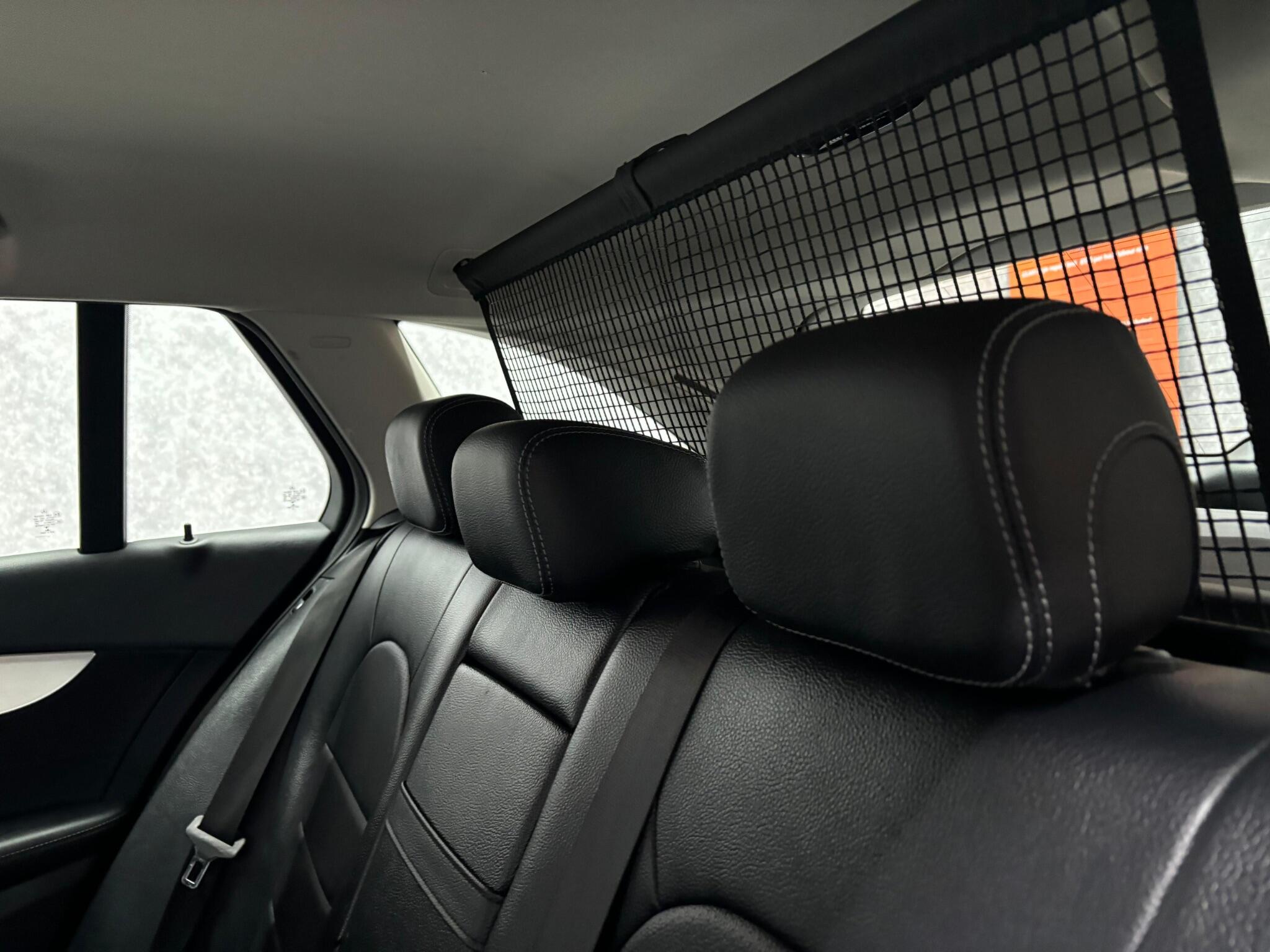 Mercedes-Benz C Class view 20