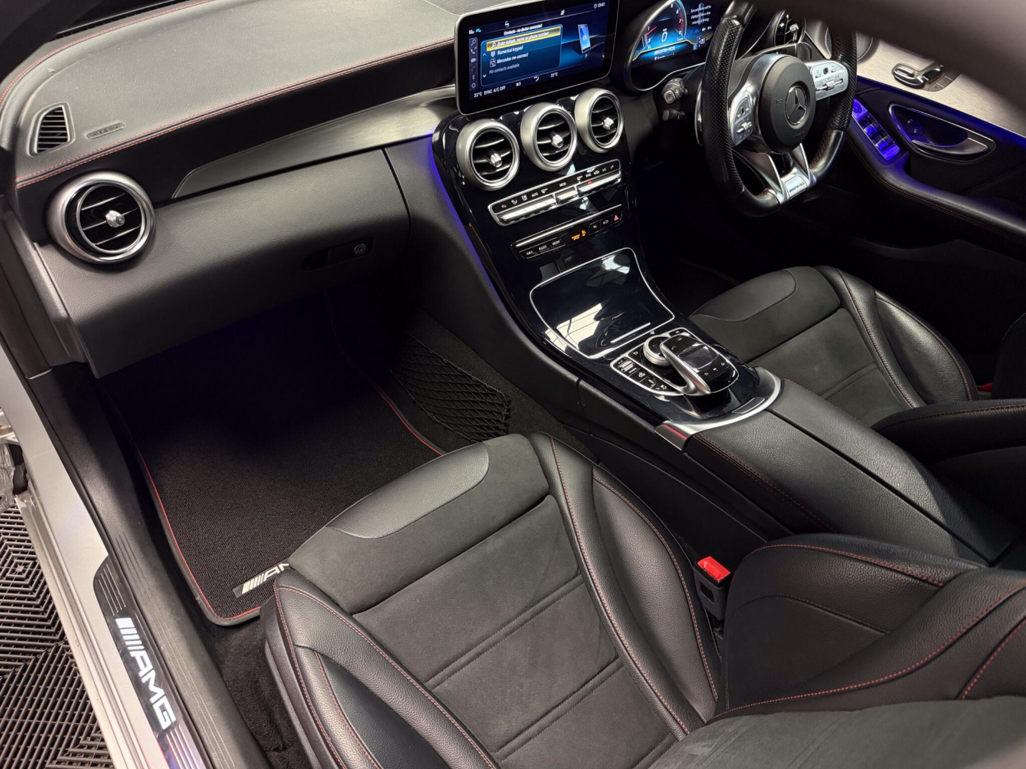 Mercedes-Benz C-Class view 27