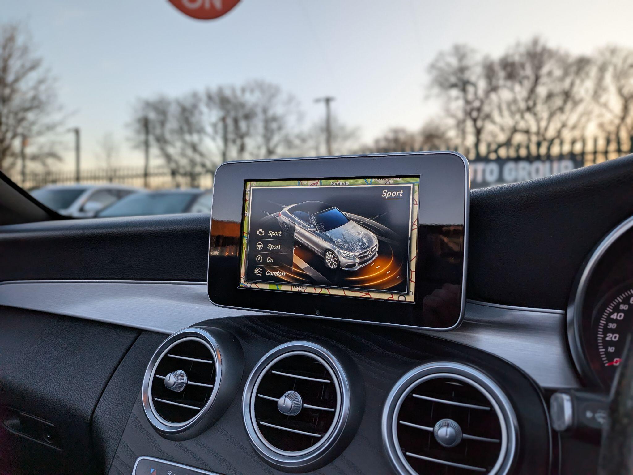 Mercedes-Benz C Class view 56