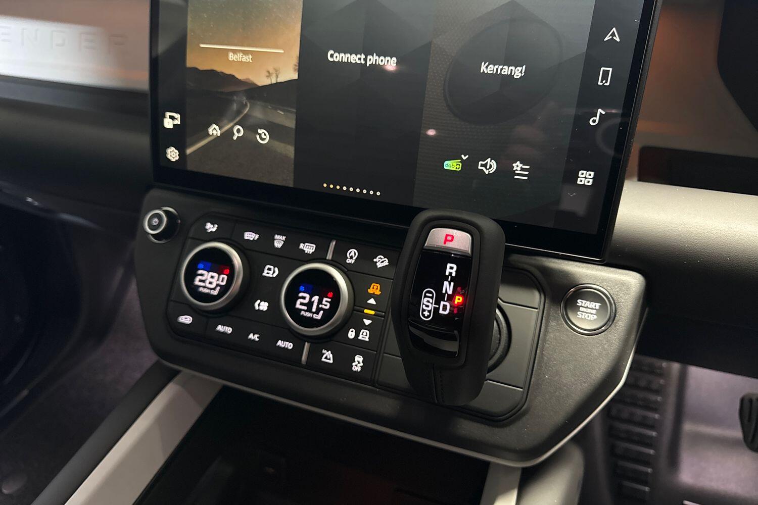 Land Rover Defender view 12