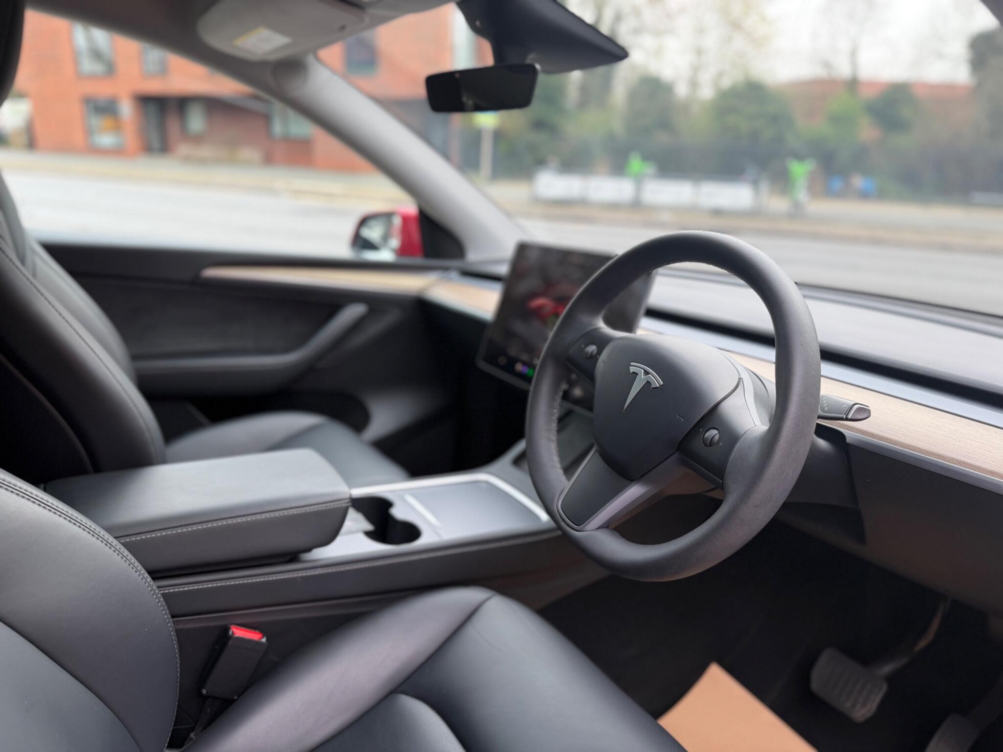 Tesla Model Y view 21