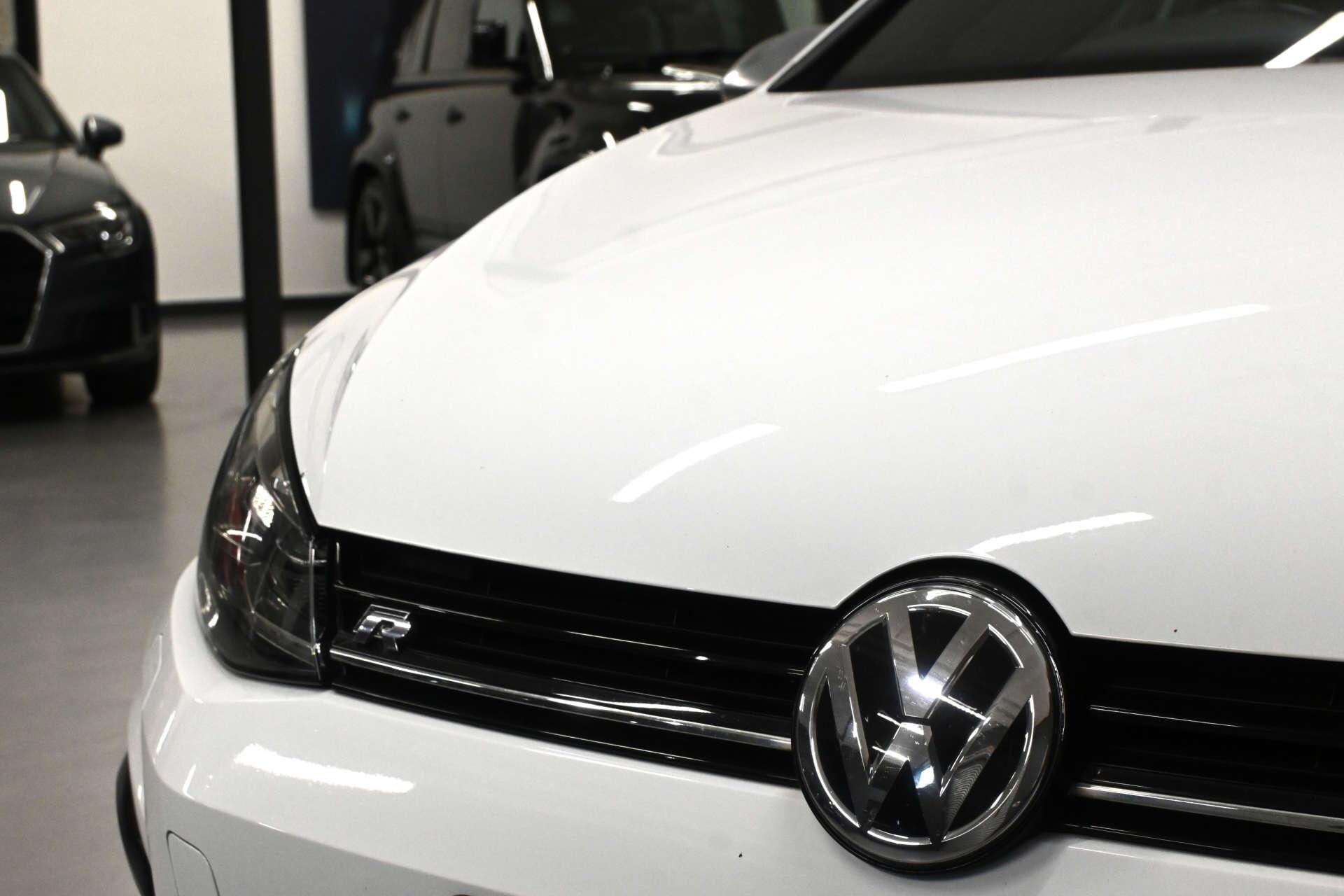 Volkswagen Golf view 27