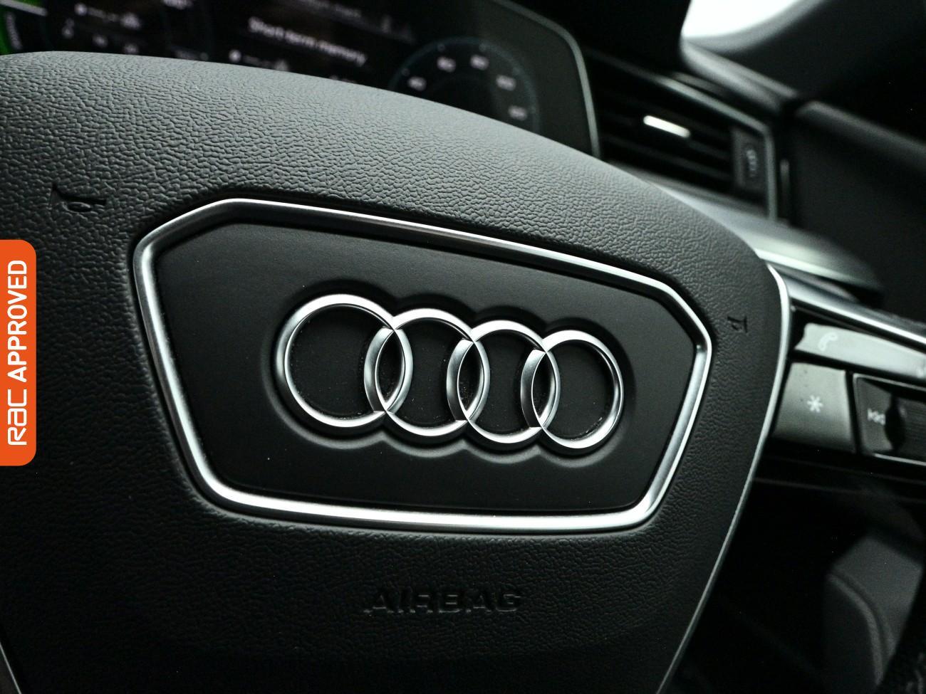 Audi E-Tron view 26