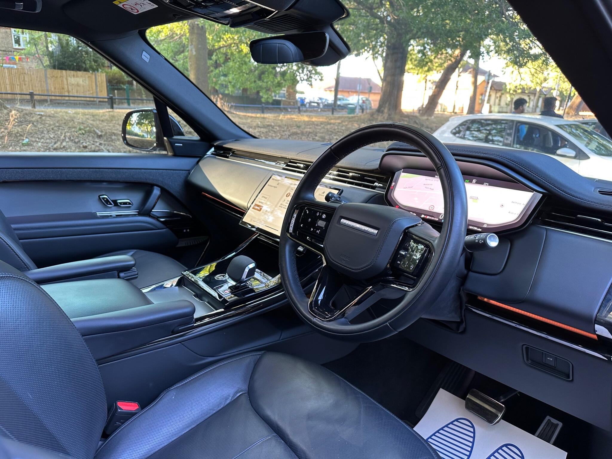 Land Rover Range Rover Sport view 10