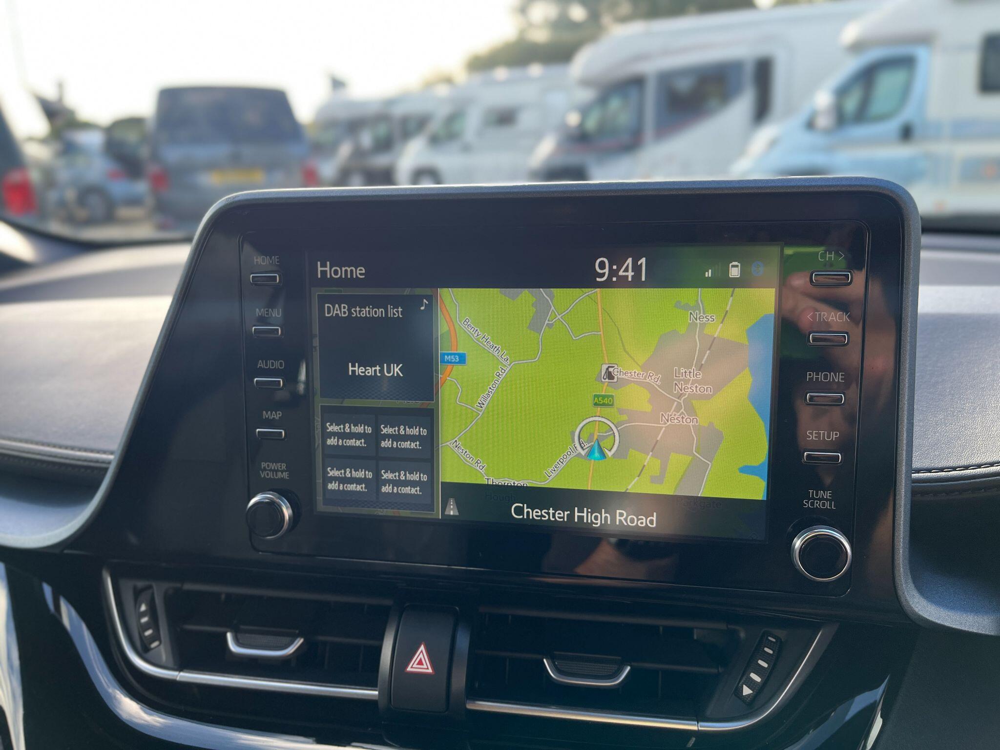 Toyota C-HR view 37