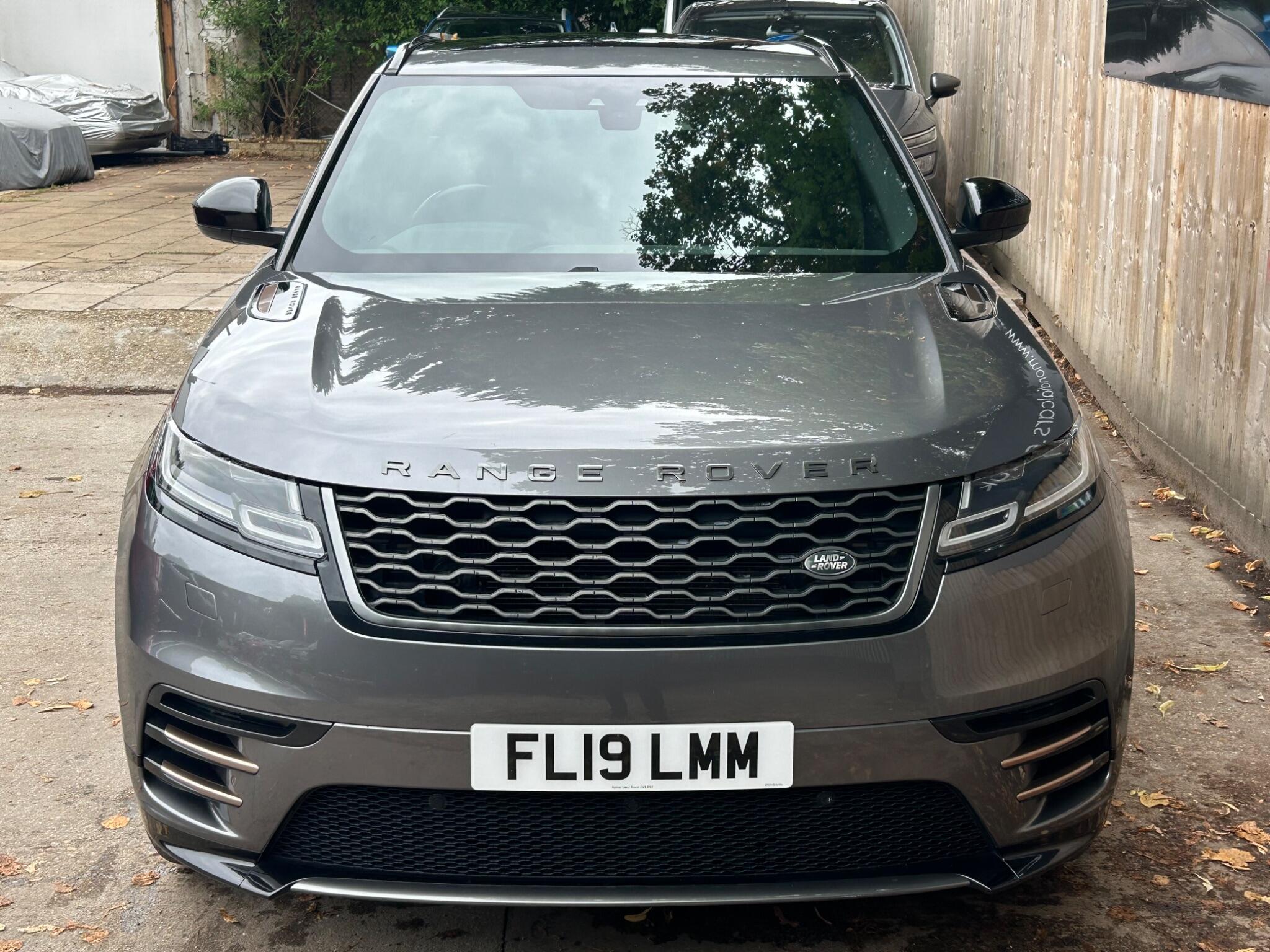 Land Rover Range Rover Velar view 22
