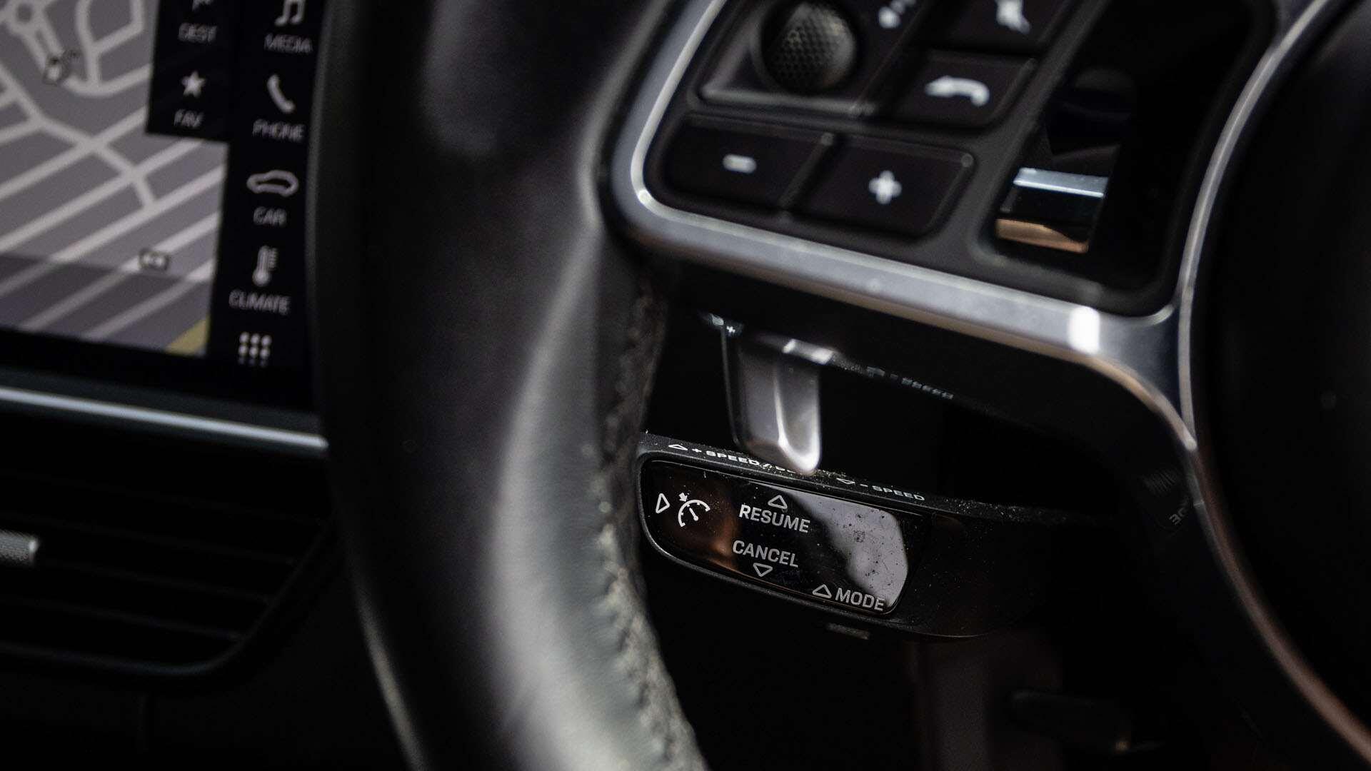 Porsche Cayenne view 17