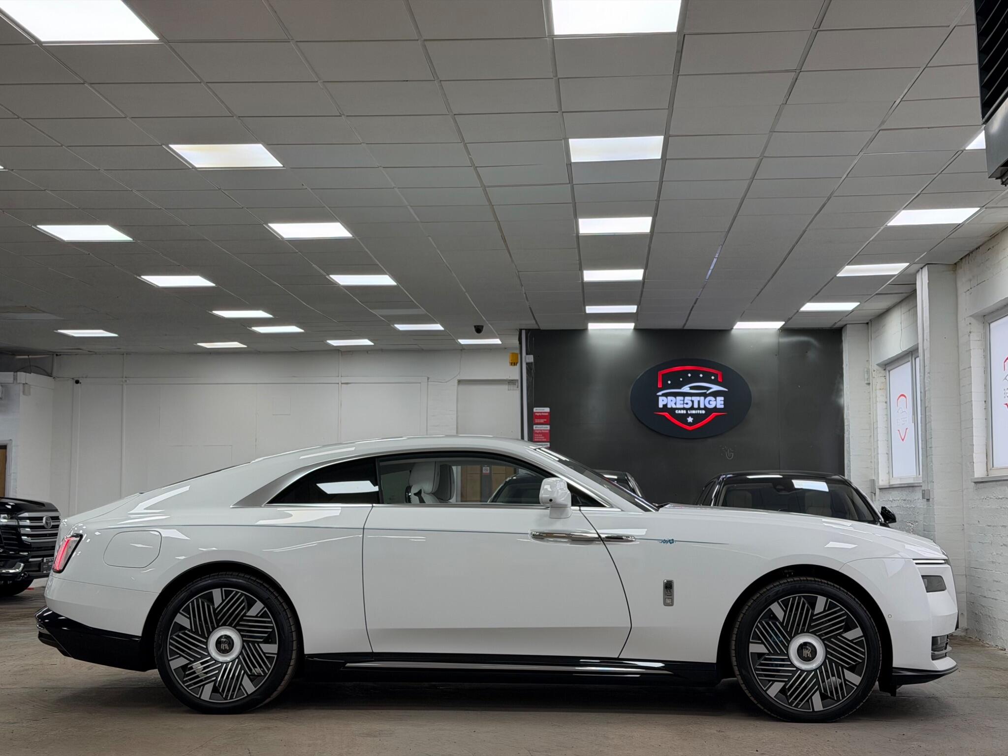 Rolls-Royce Spectre view 18