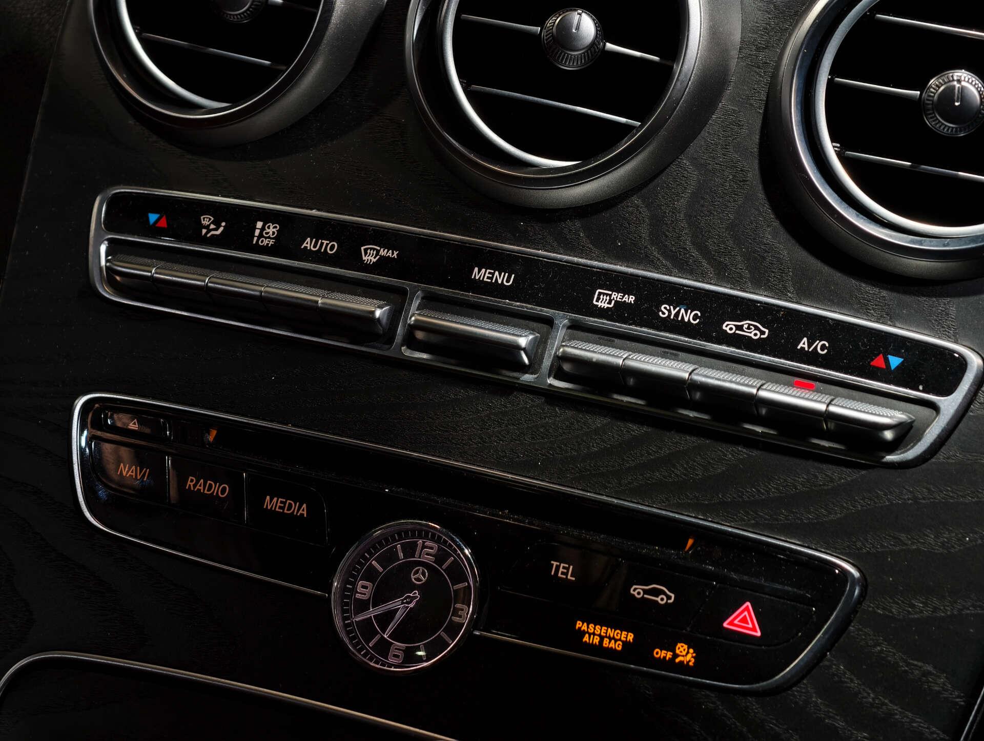 Mercedes-Benz C Class view 31
