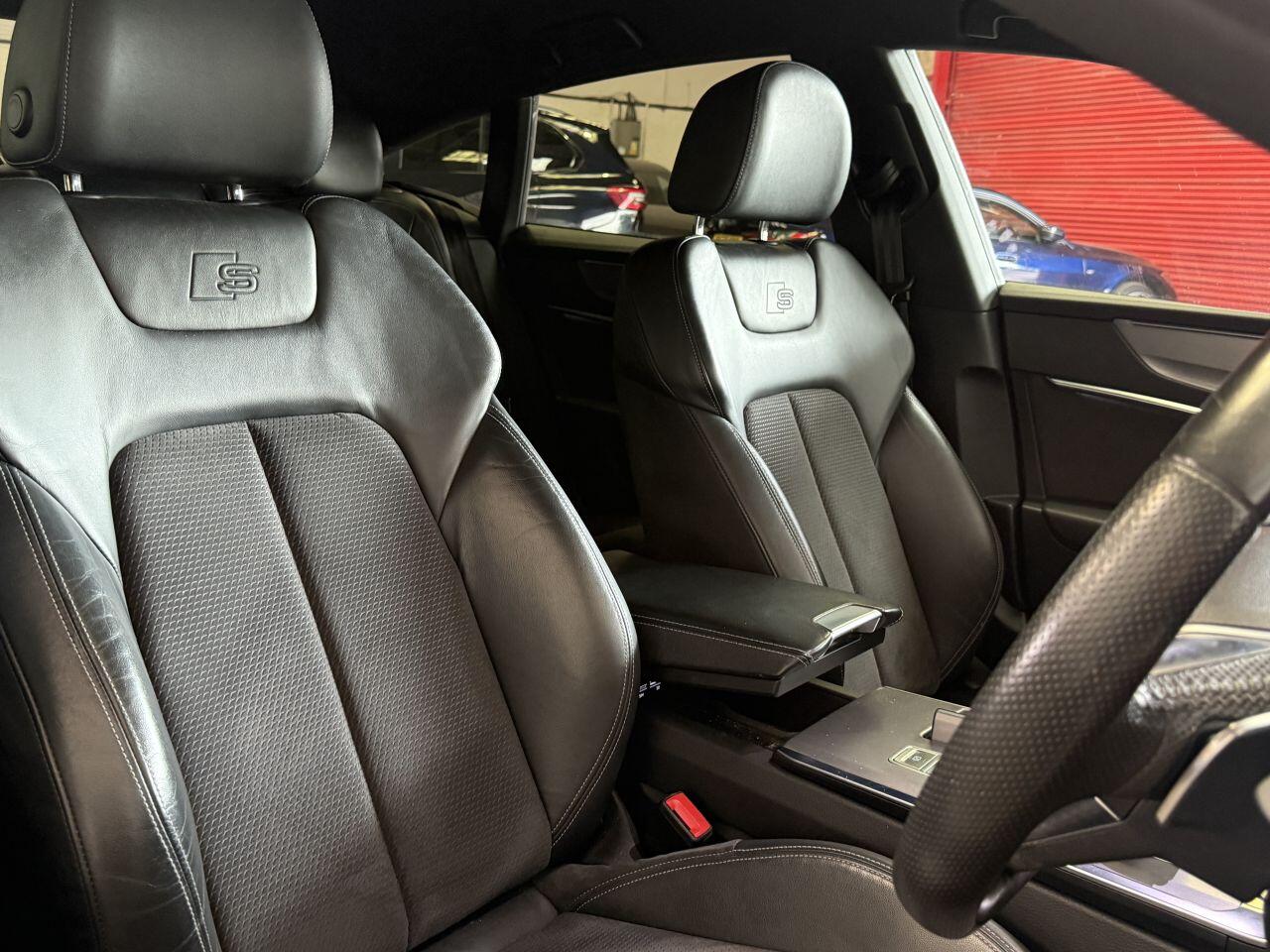 Audi A7 view 32
