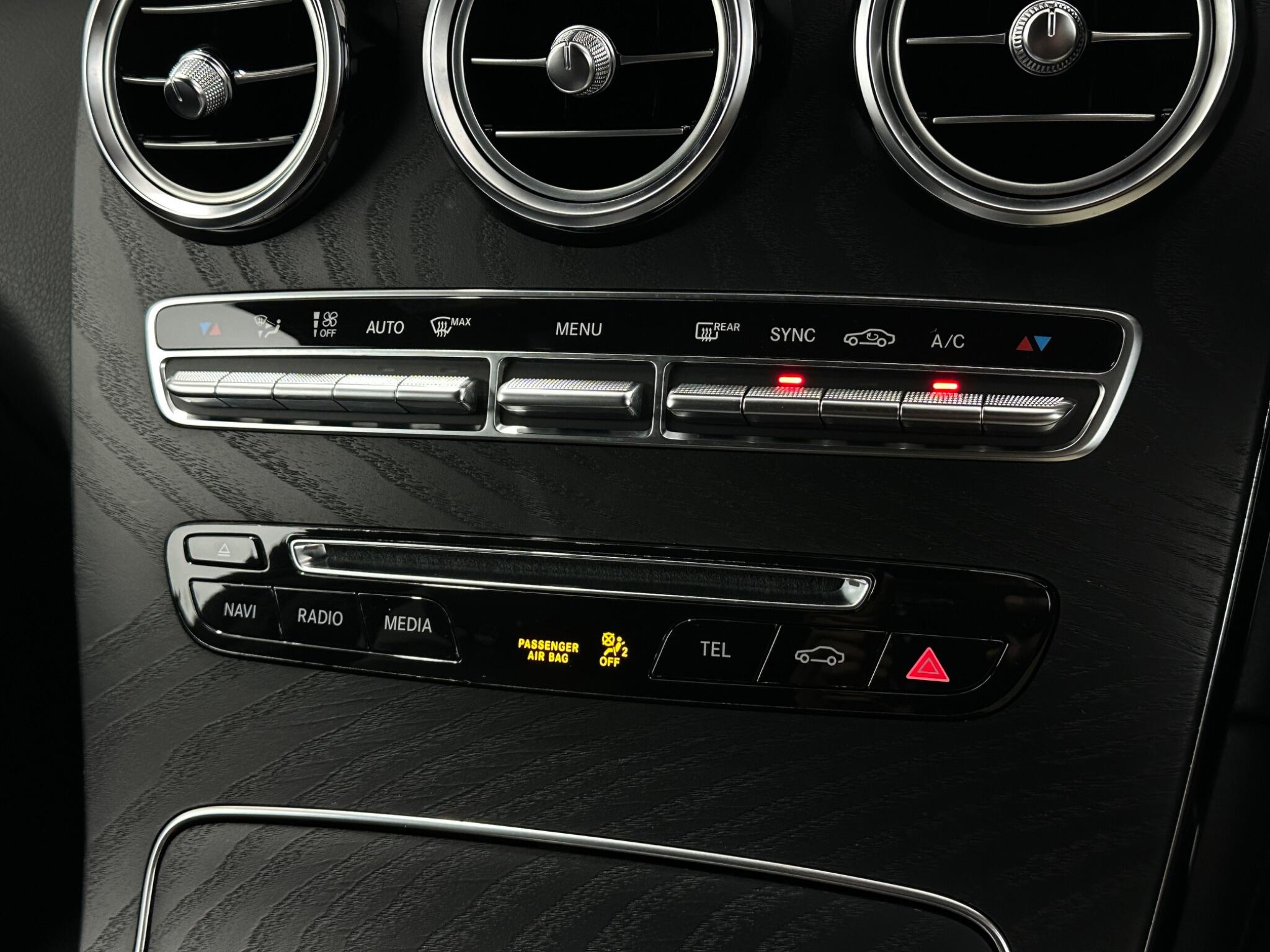 Mercedes-Benz GLC view 23